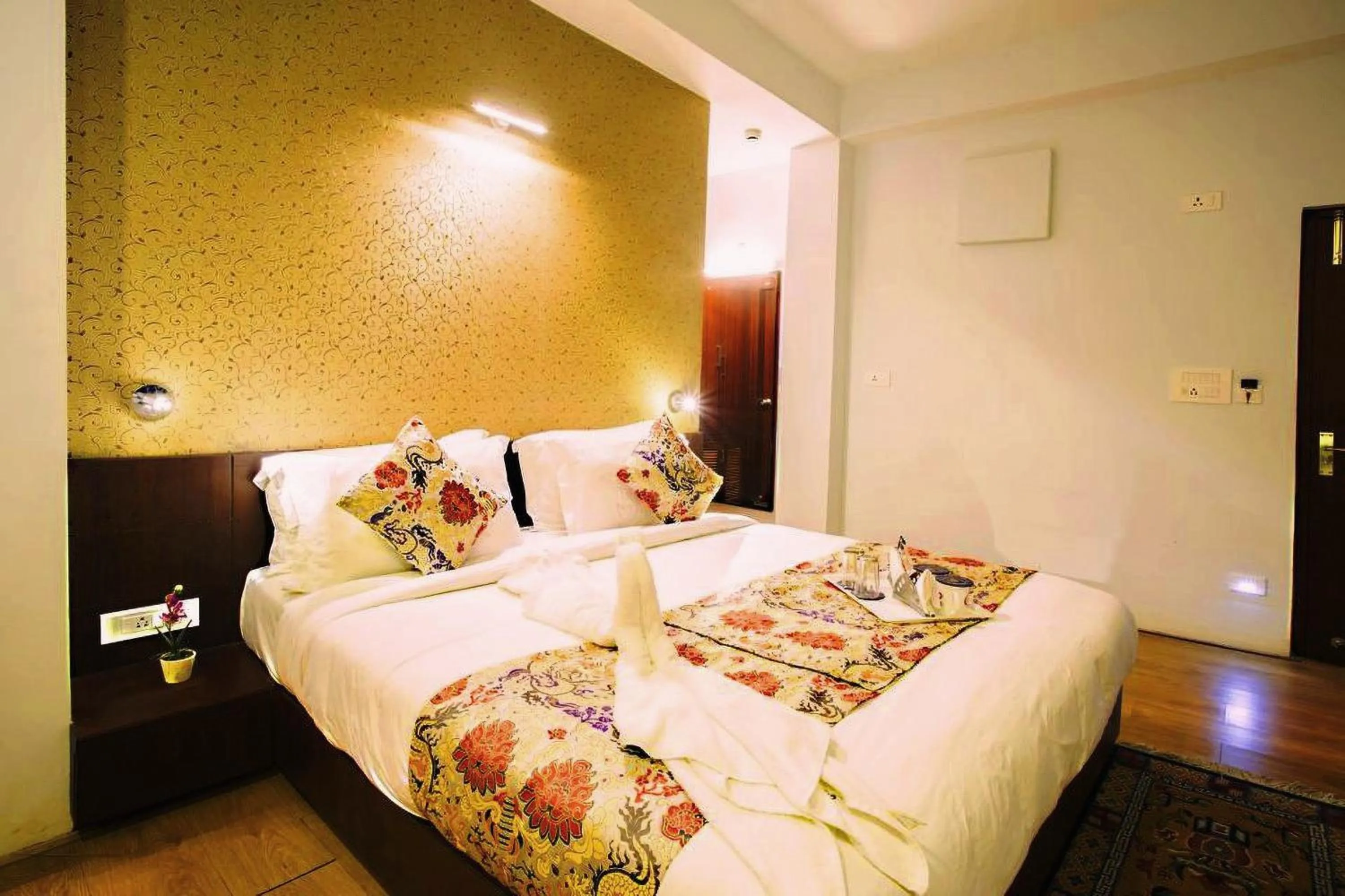 Bed in The Golden Crest