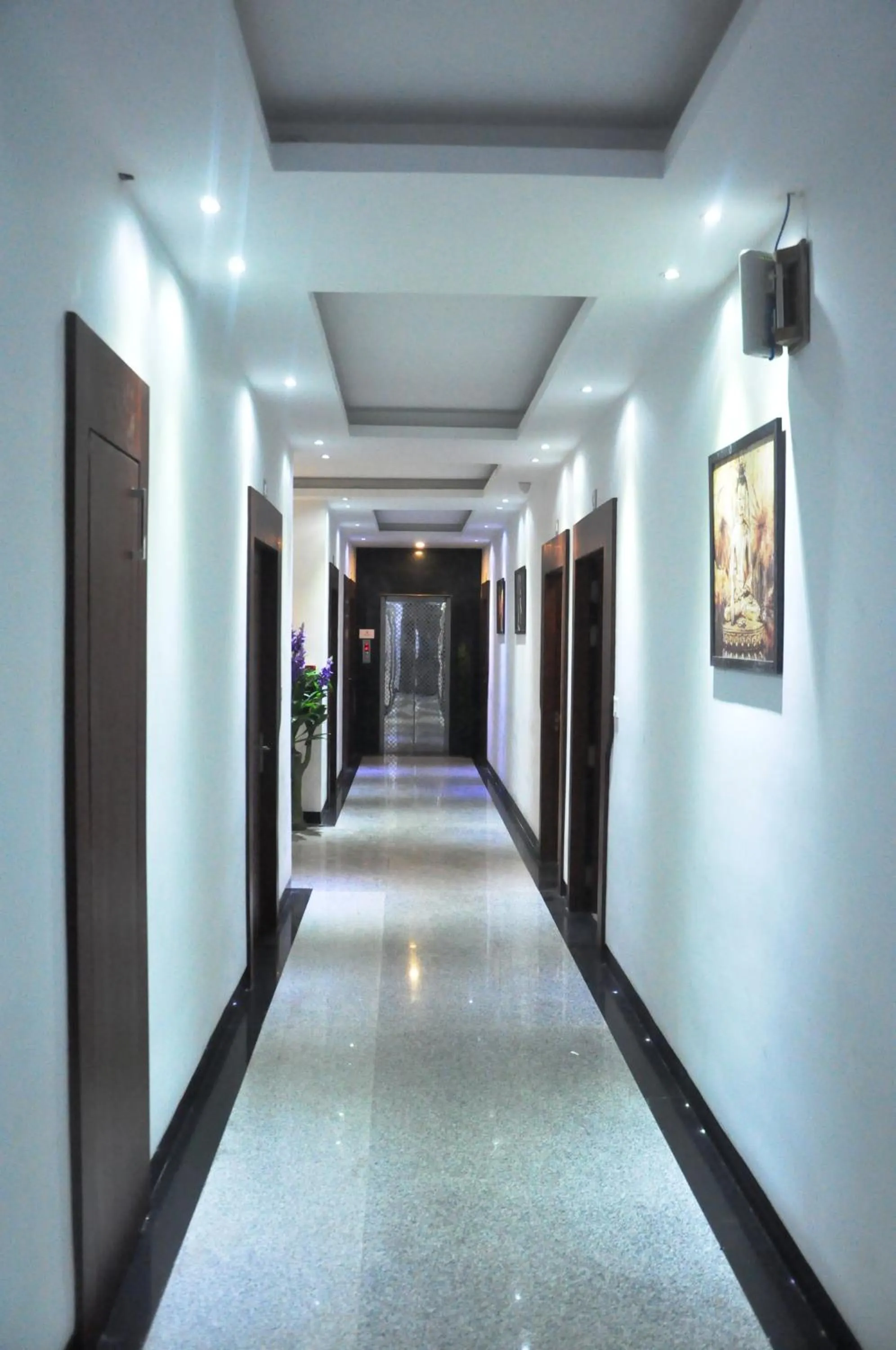 Area and facilities in The Golden Crest