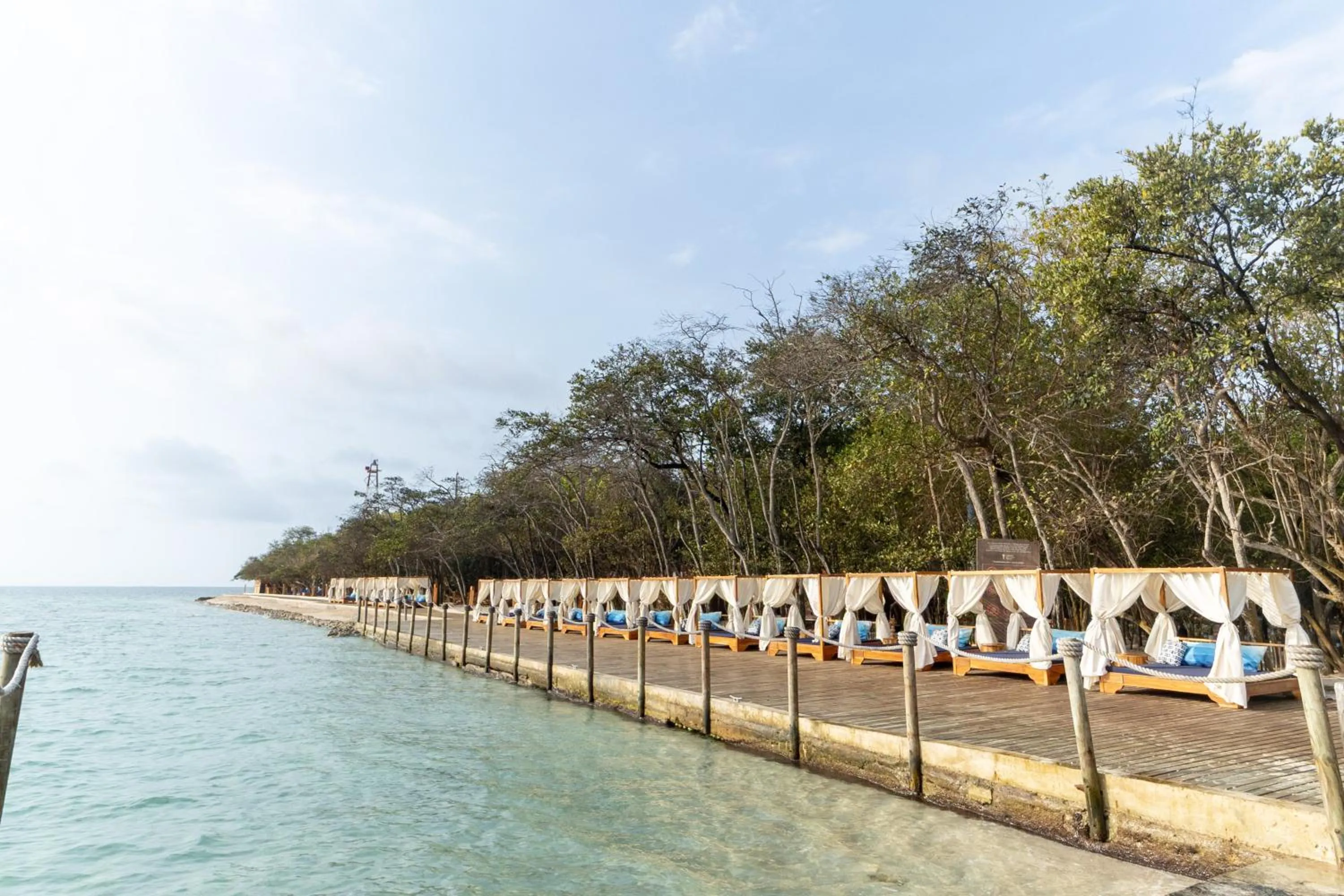 Beach in Isla Corona