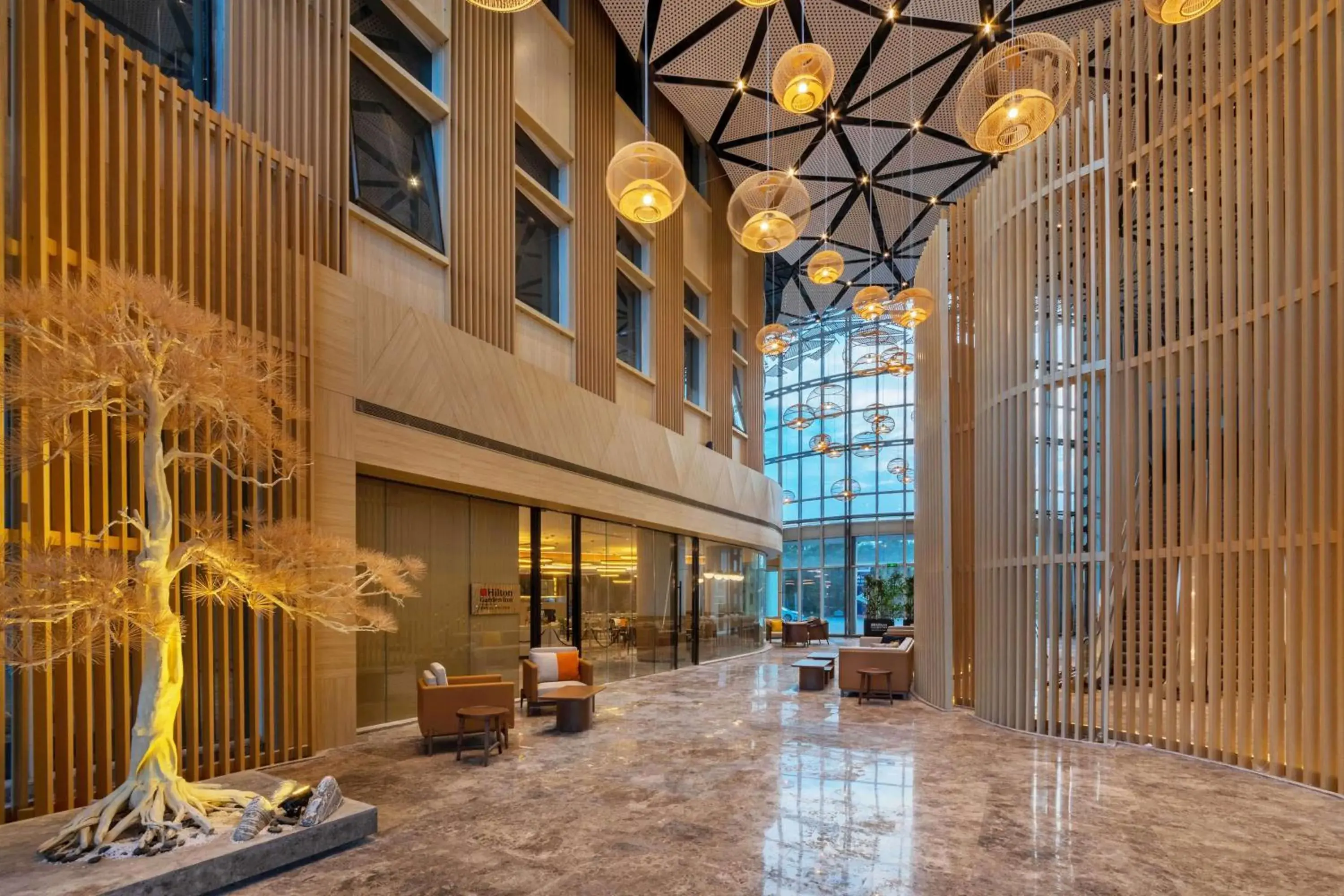 Lobby or reception in Hilton Garden Inn Nantong Xinghu Lobby or reception in Hilton Garden Inn Nantong Xinghu