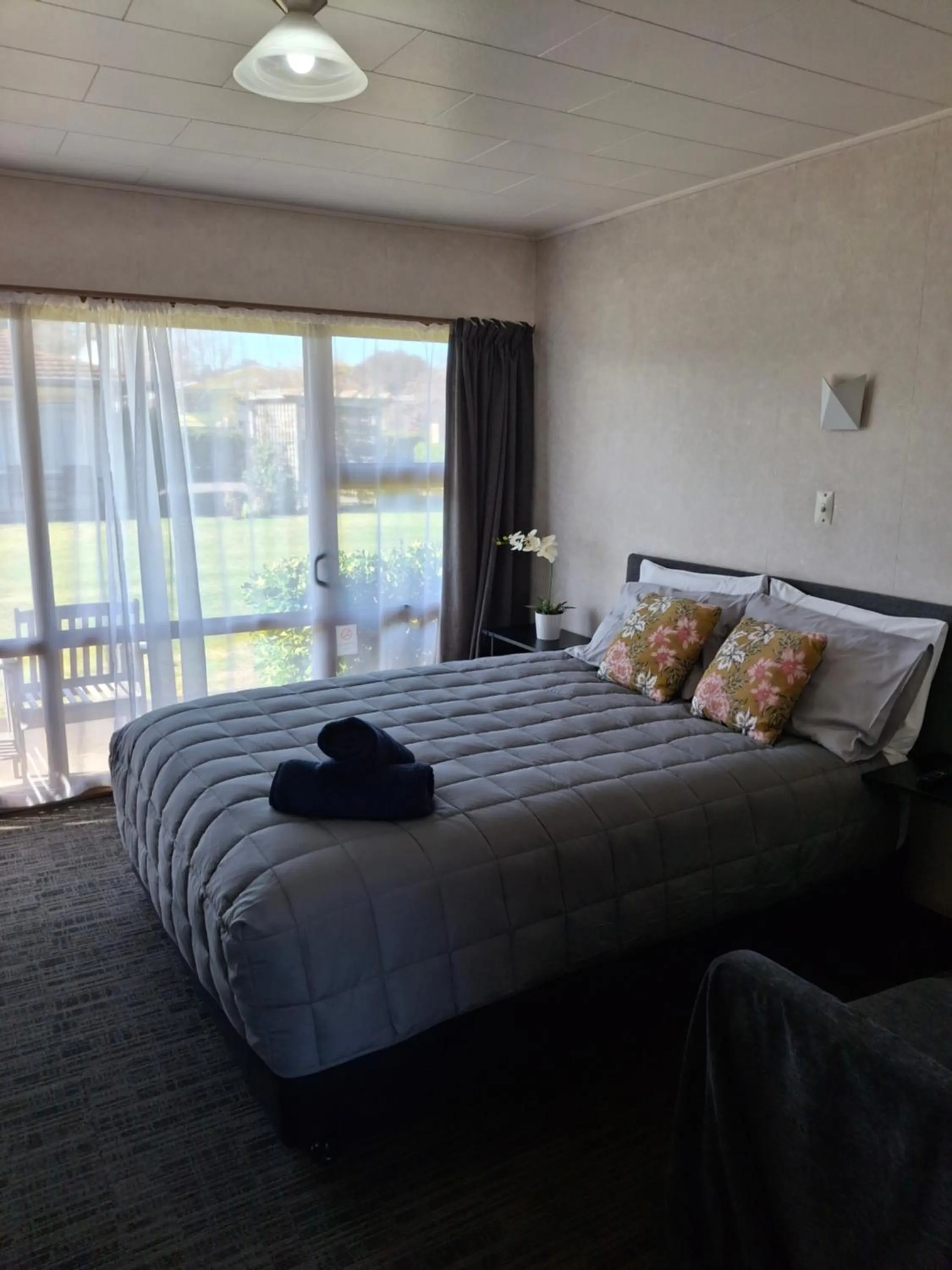 Cherry Grove Motel
