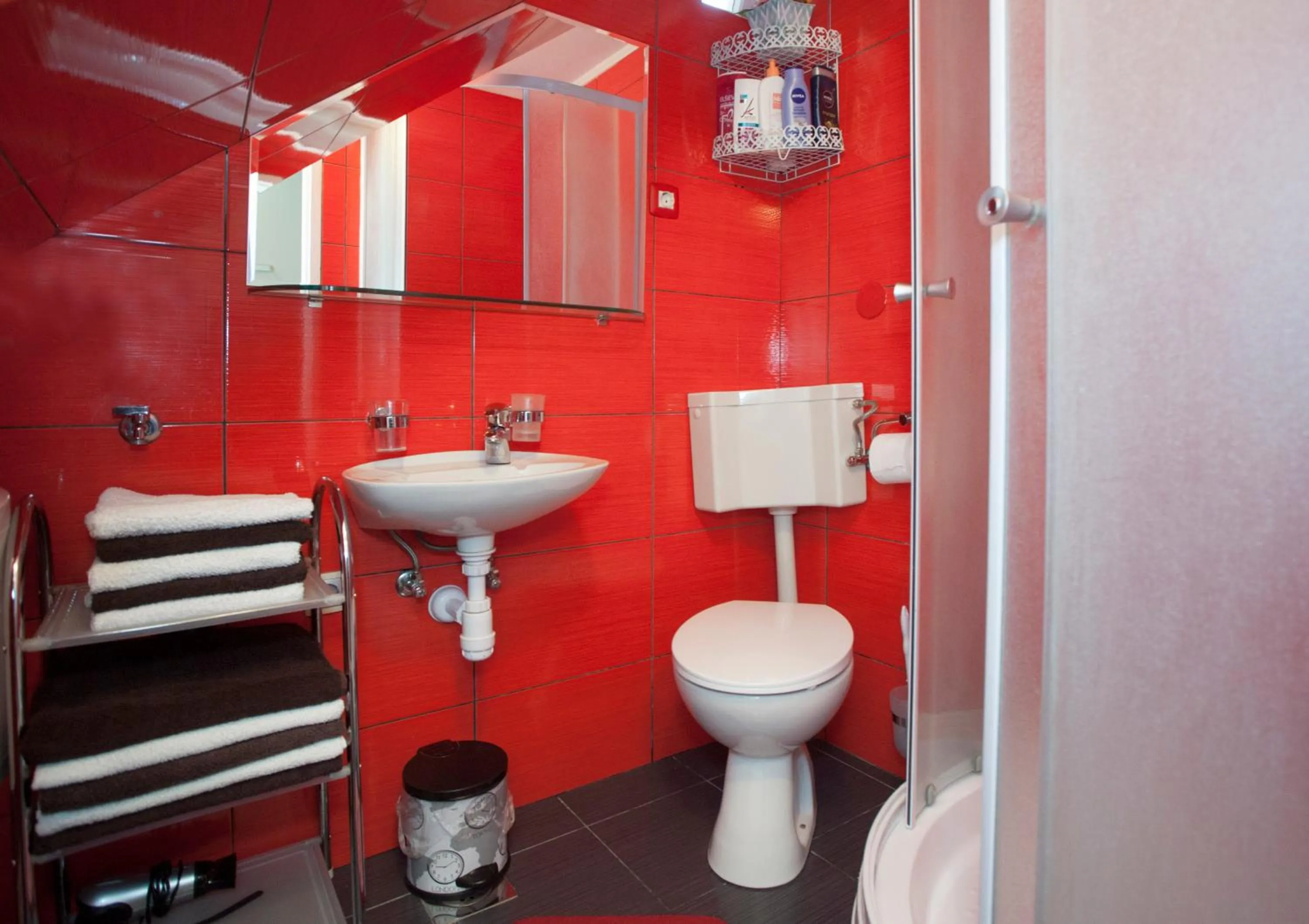 Shower in Apartment Welcome