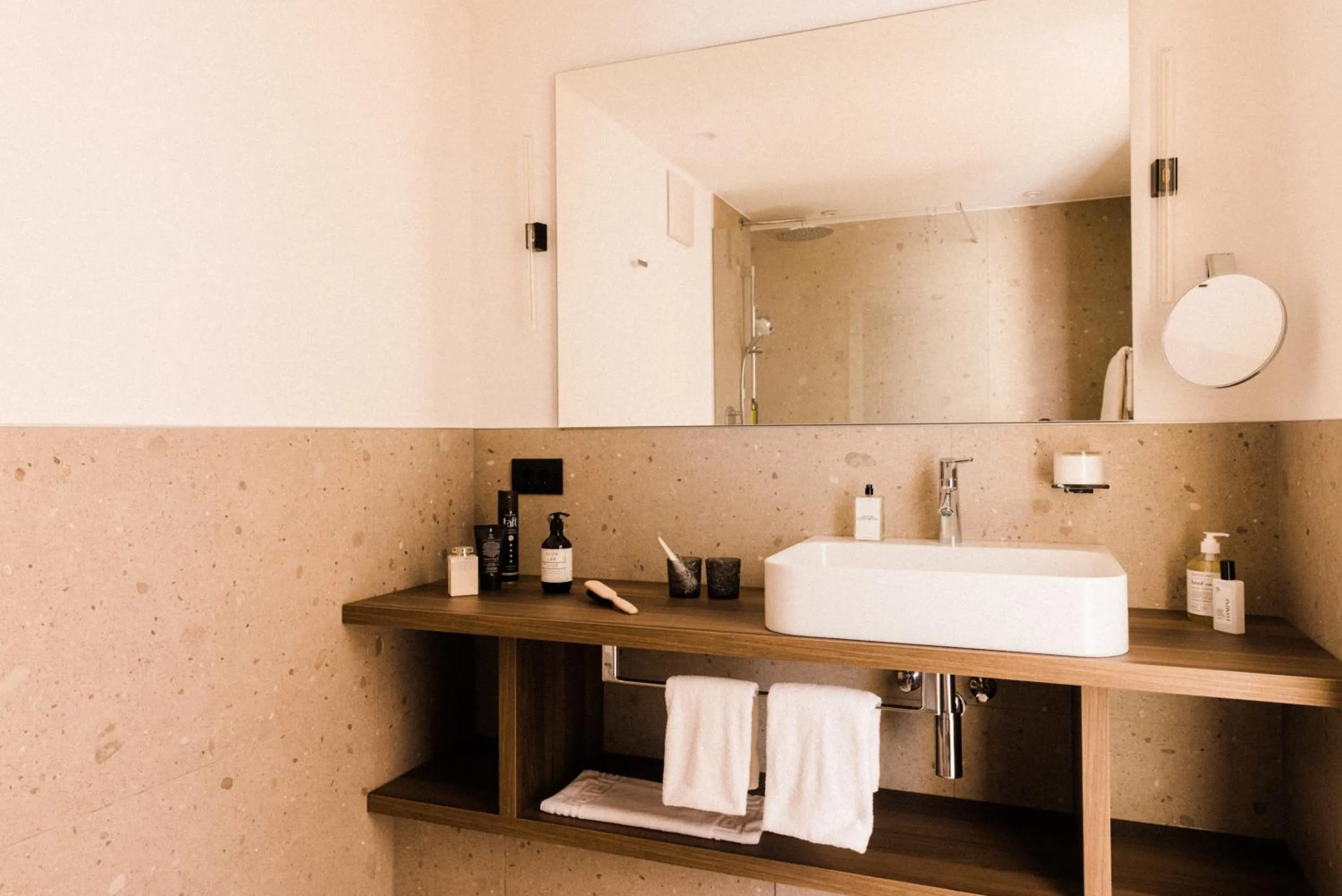 Bathroom in Hotel Paradies