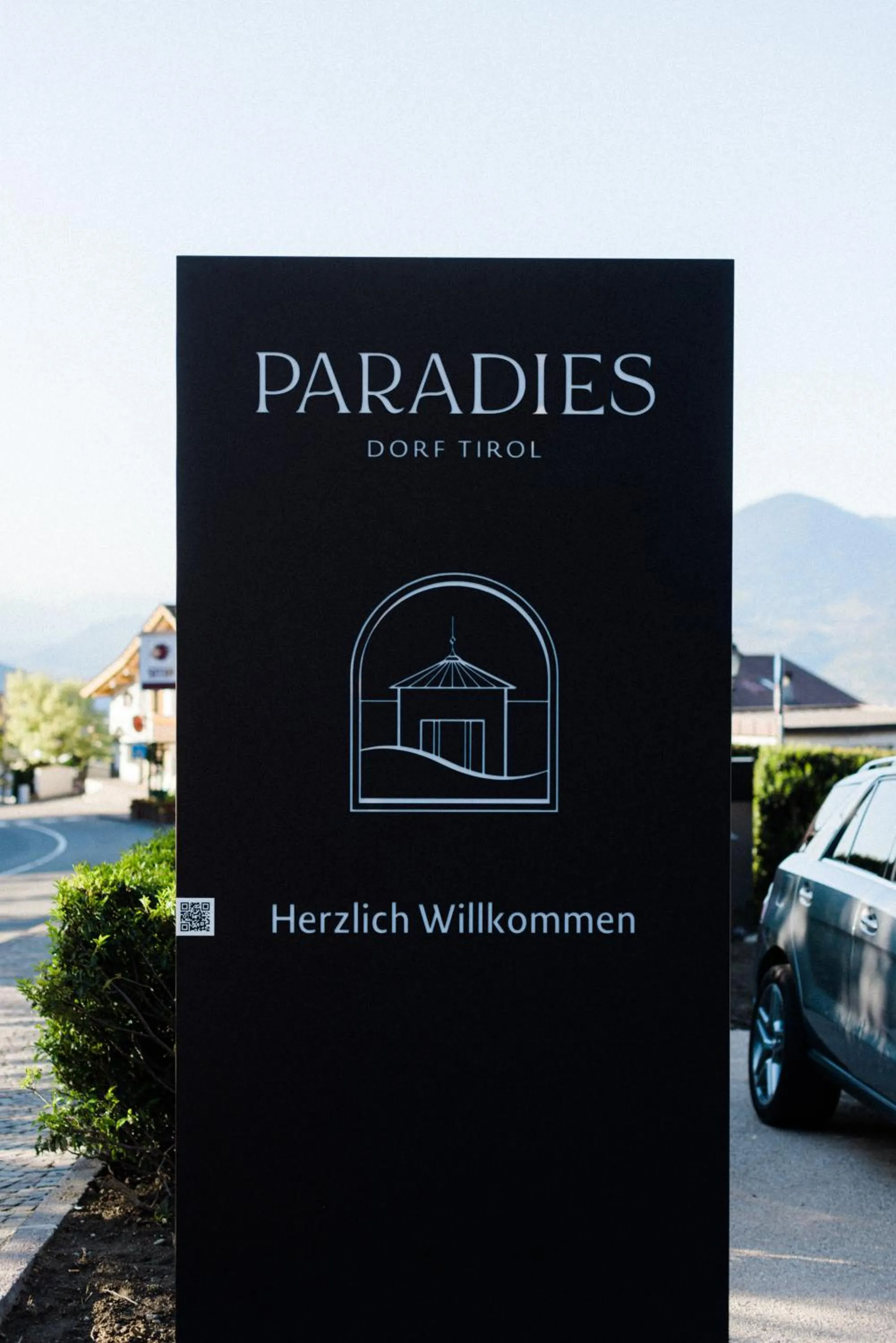 Property logo or sign in Hotel Paradies
