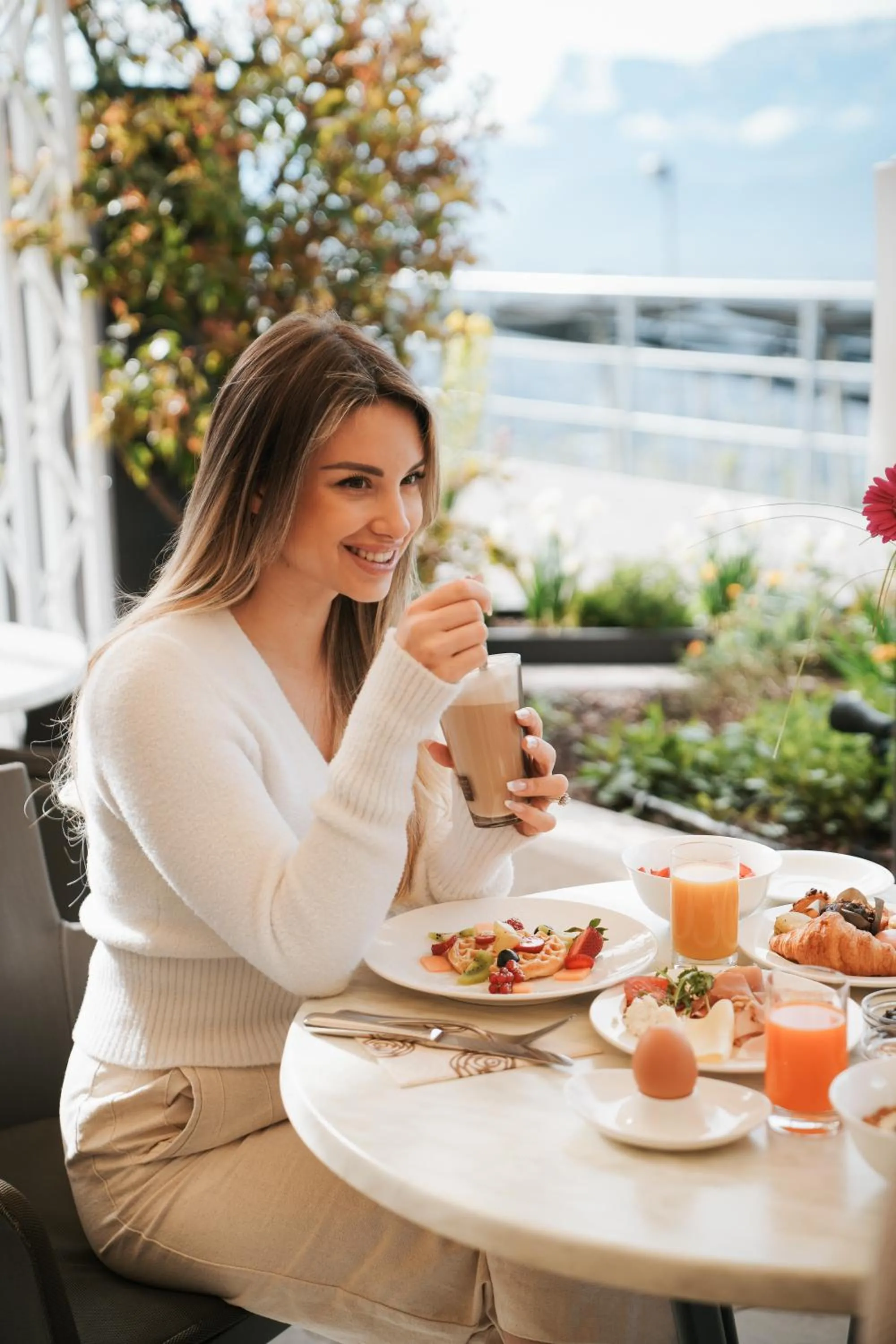 Restaurant/places to eat in Hotel Paradies