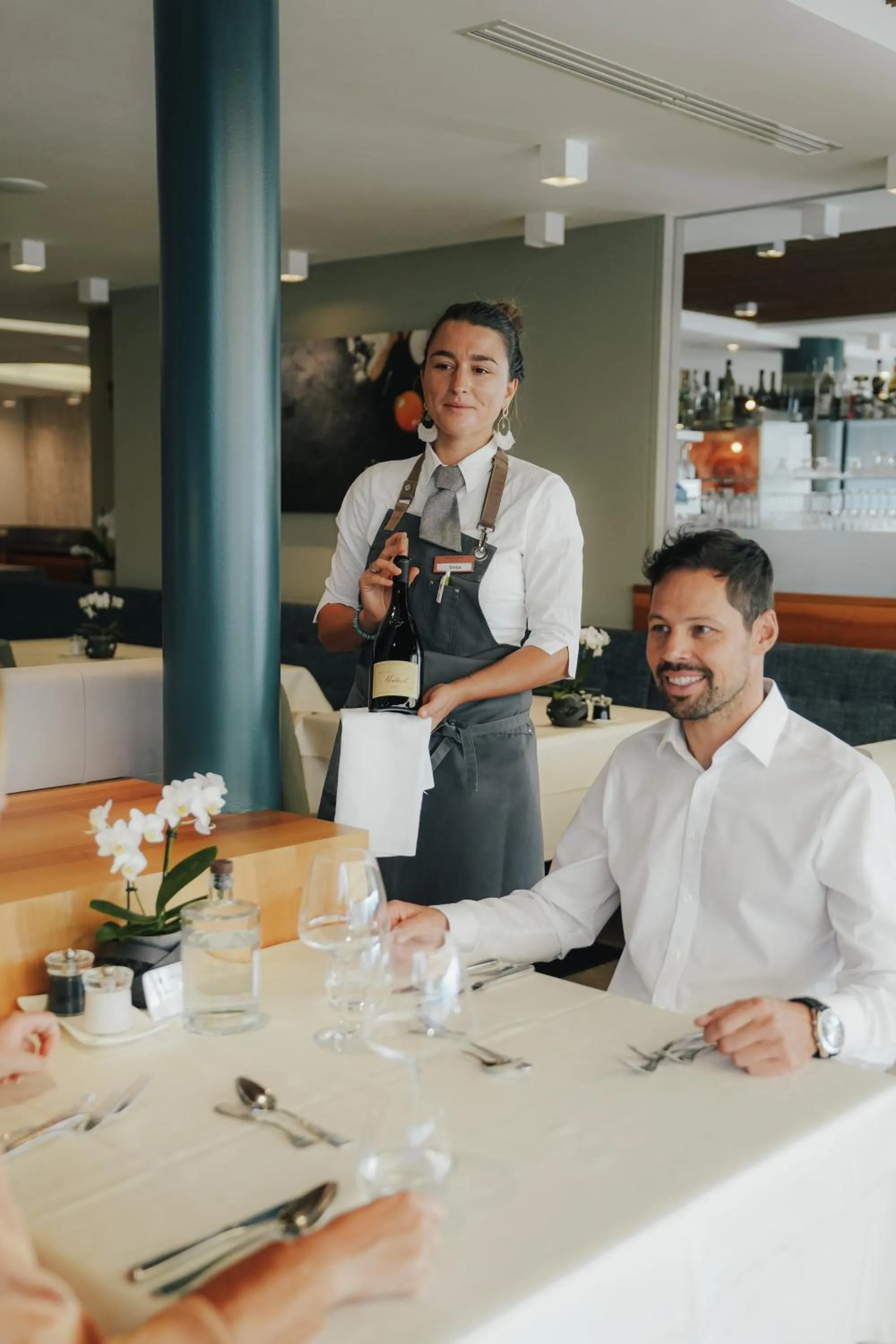 Restaurant/places to eat in Hotel Paradies