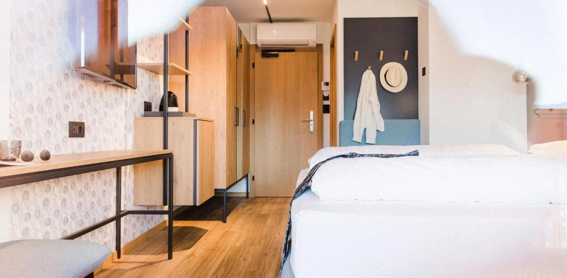 Photo of the whole room, Bed in Hotel Paradies