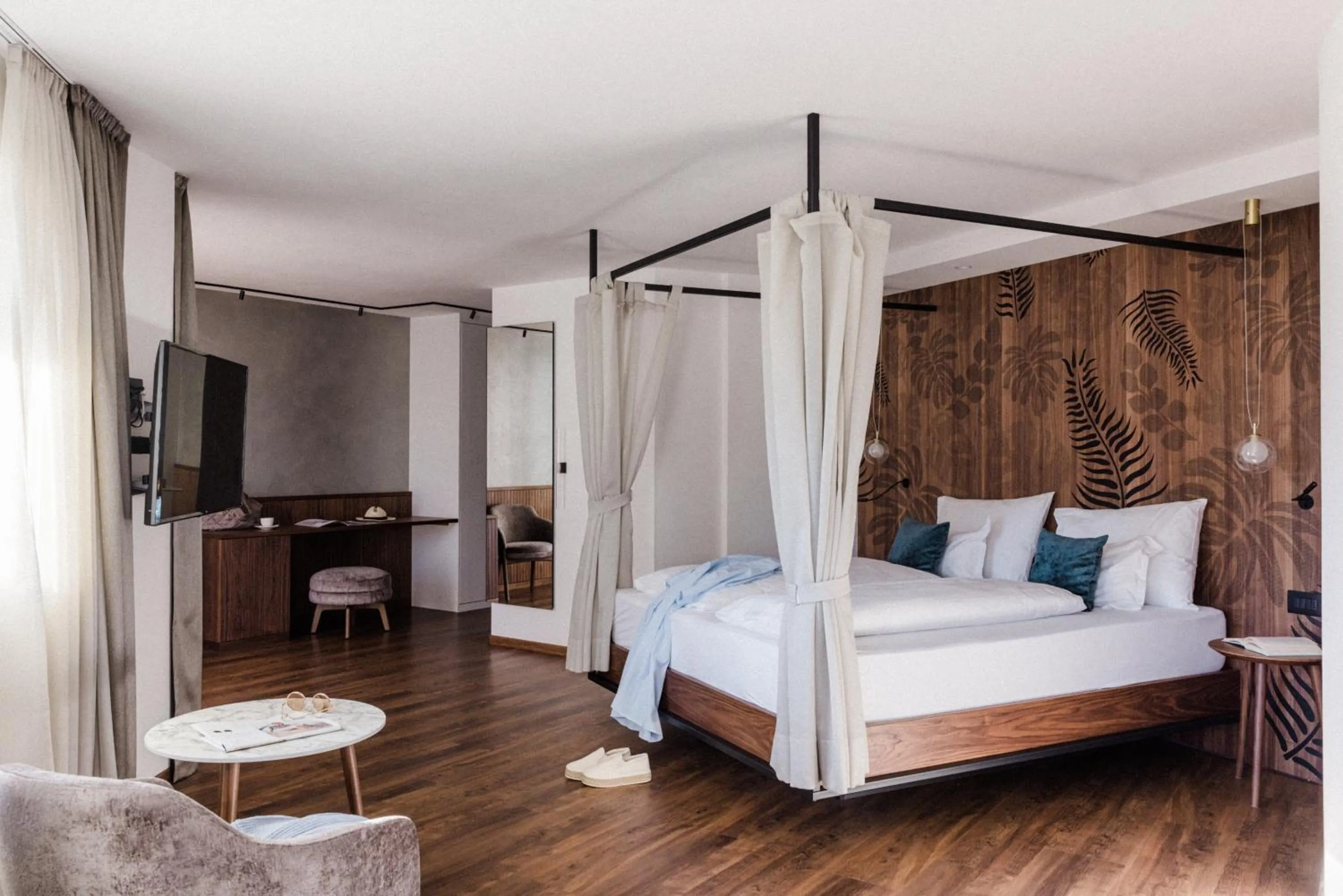 Bed in Hotel Paradies
