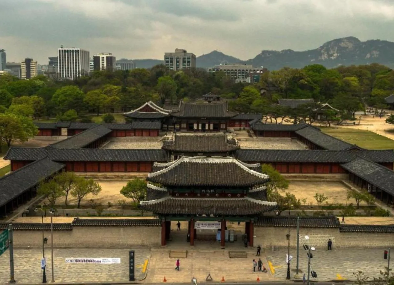 Nearby landmark in Alma Hotel