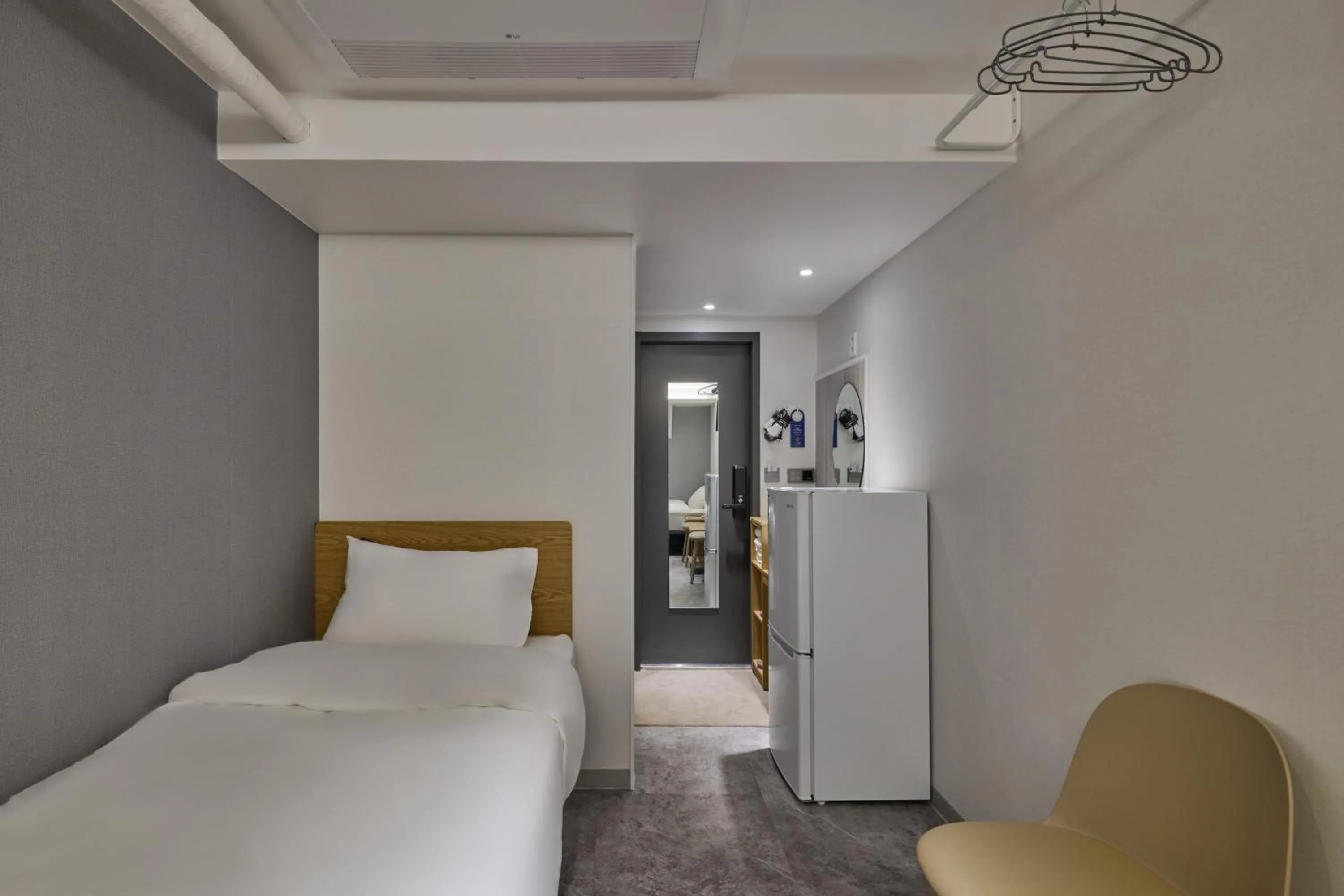 Standard Twin Room in L hostel