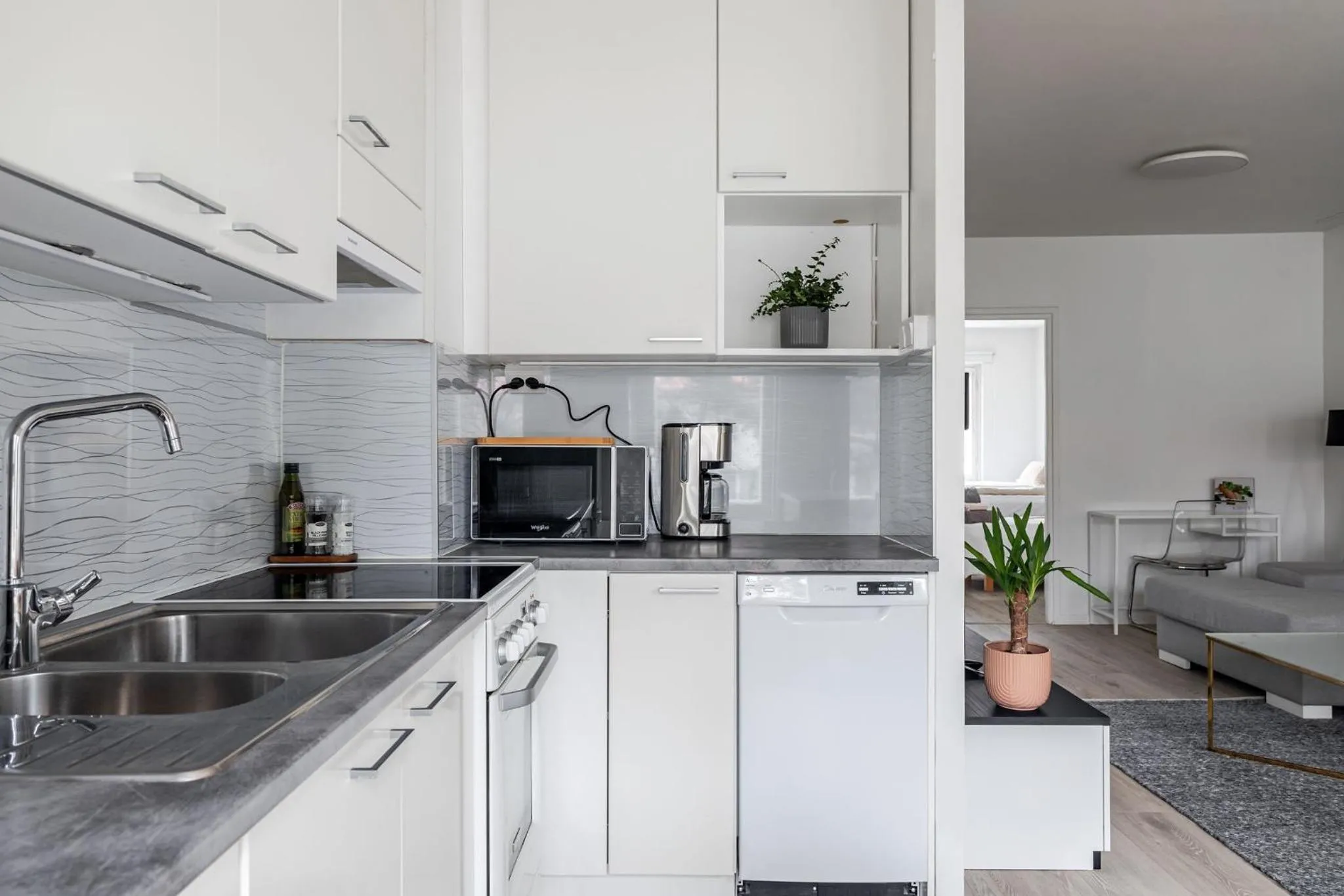 Kitchen or kitchenette in 2BR Apartment near Harbor and Center with Free Parking