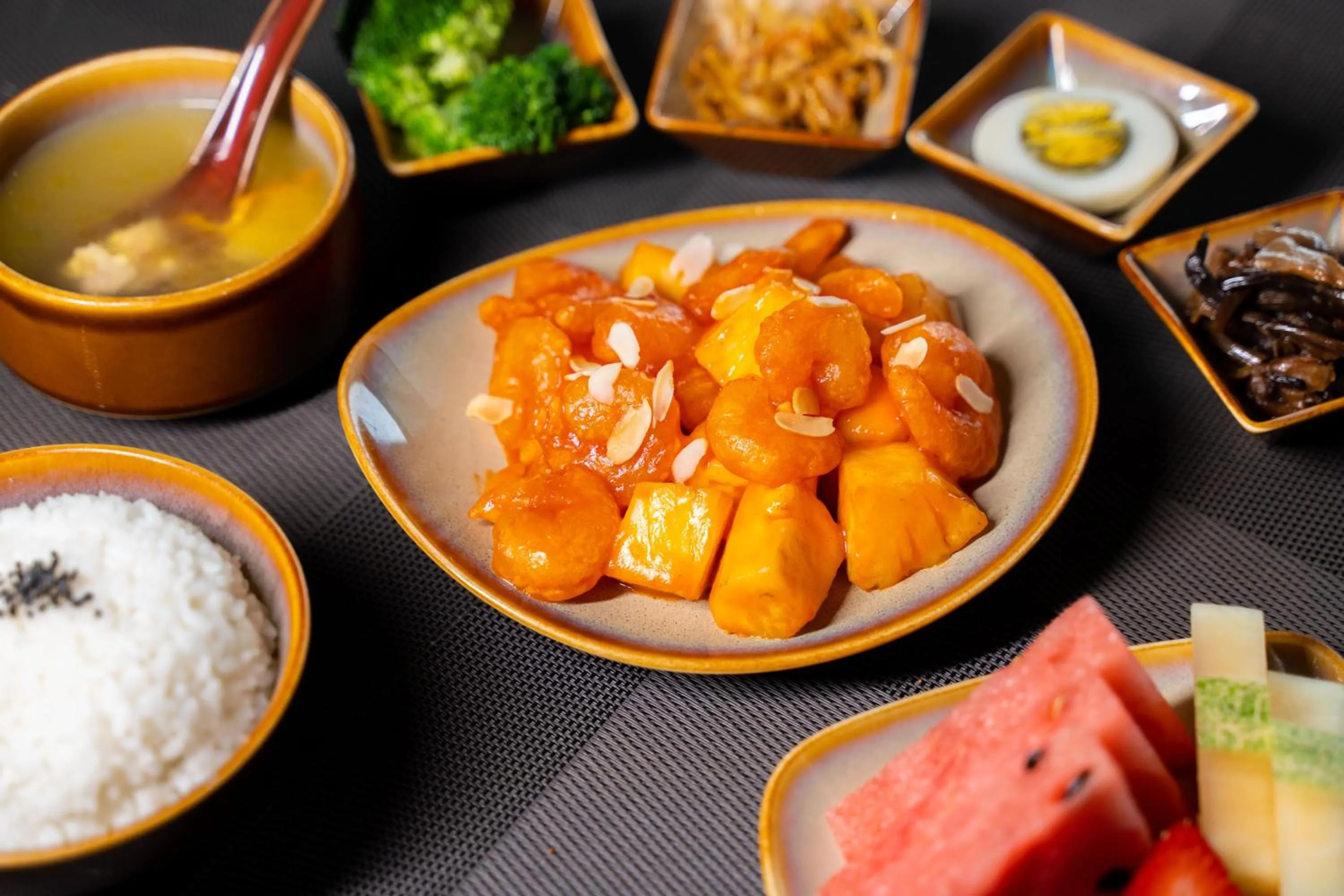 Restaurant/places to eat in JOYA Hangzhou Qianjiang New Town