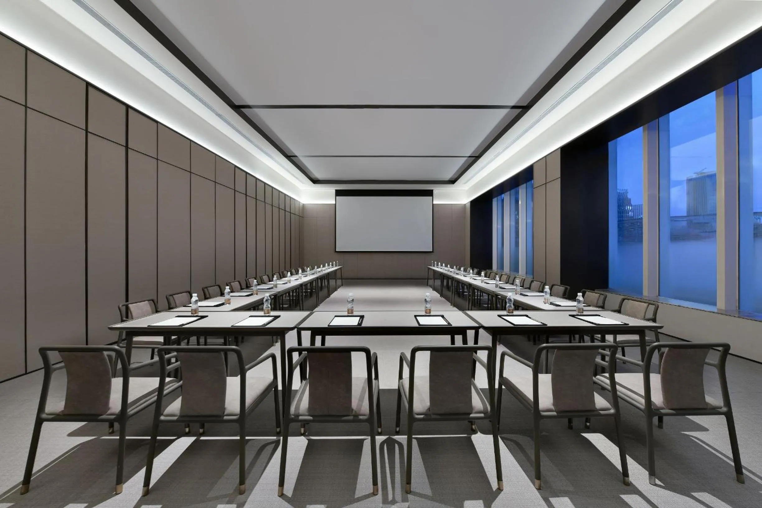 Meeting/conference room in JOYA Hangzhou Qianjiang New Town