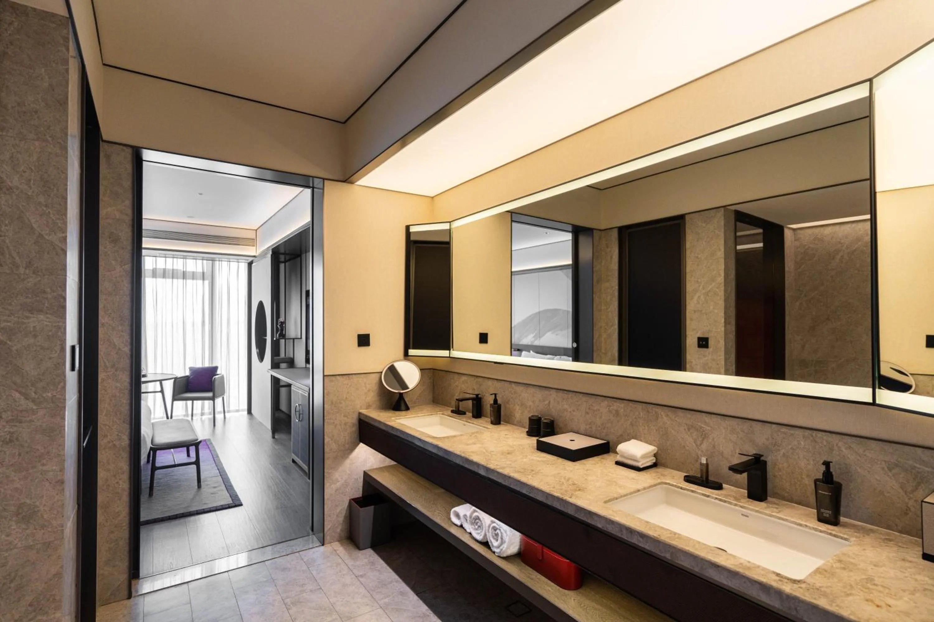 wardrobe in JOYA Hangzhou Qianjiang New Town