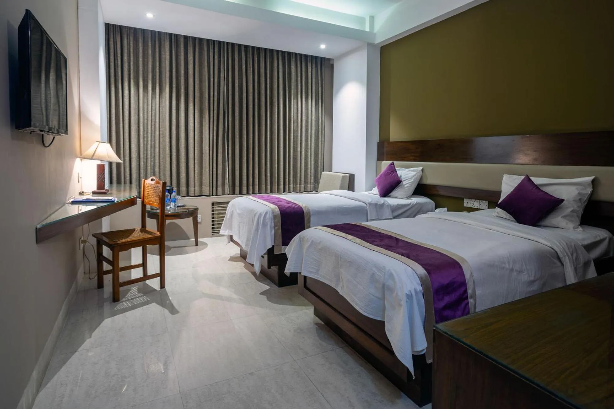 Bed in Hotel Ashrafee