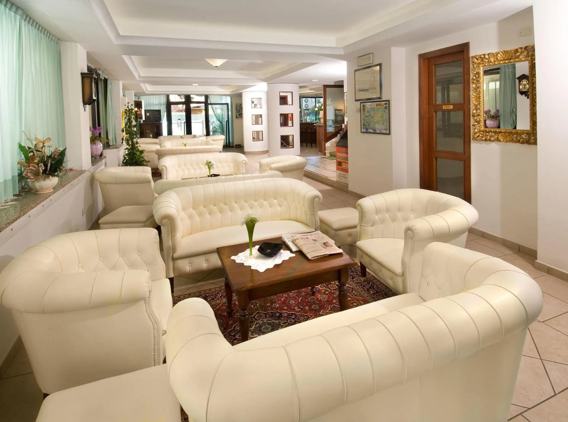 Lobby or reception in Hotel Tulipe Nazionale