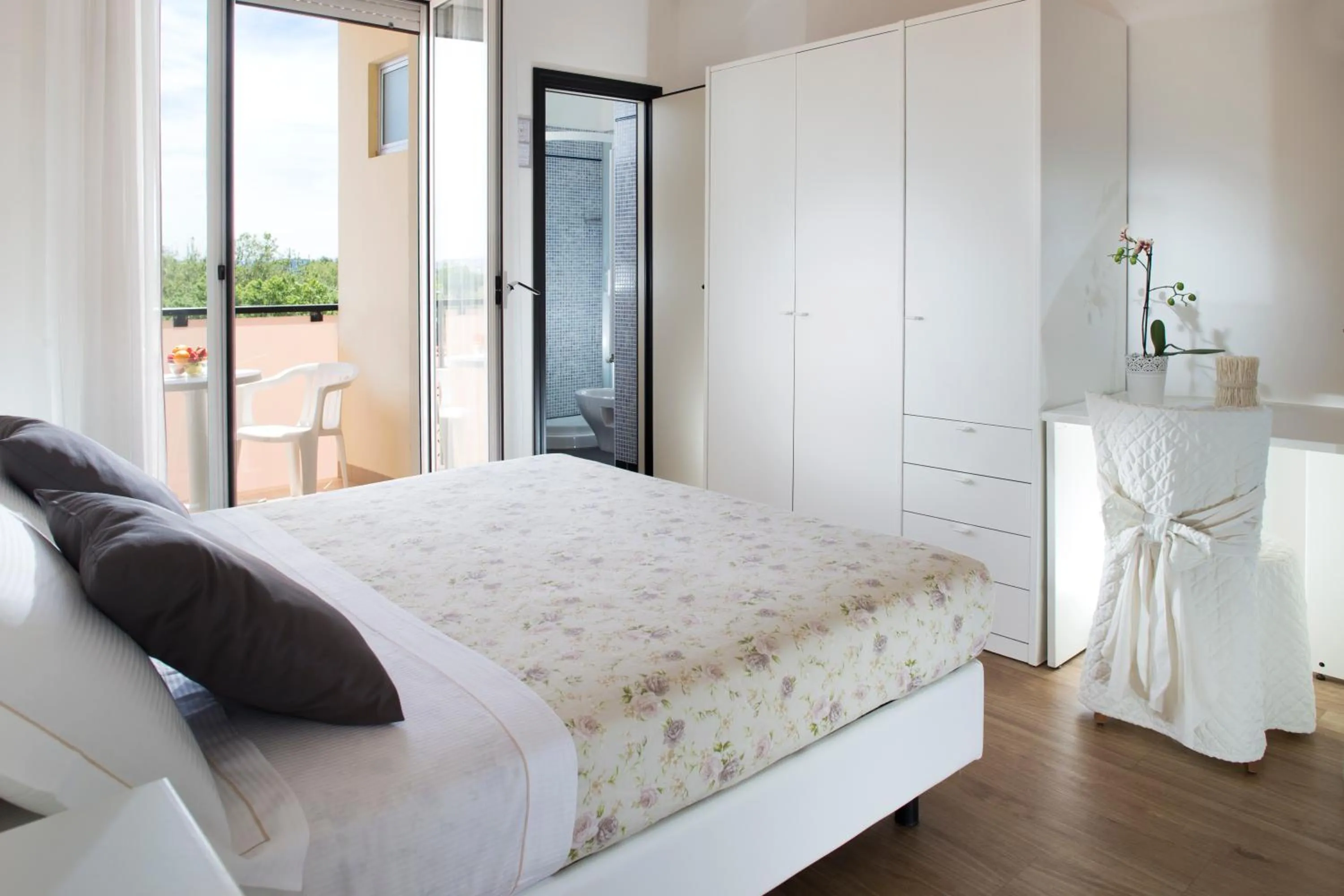 Bedroom in Hotel Tulipe Nazionale