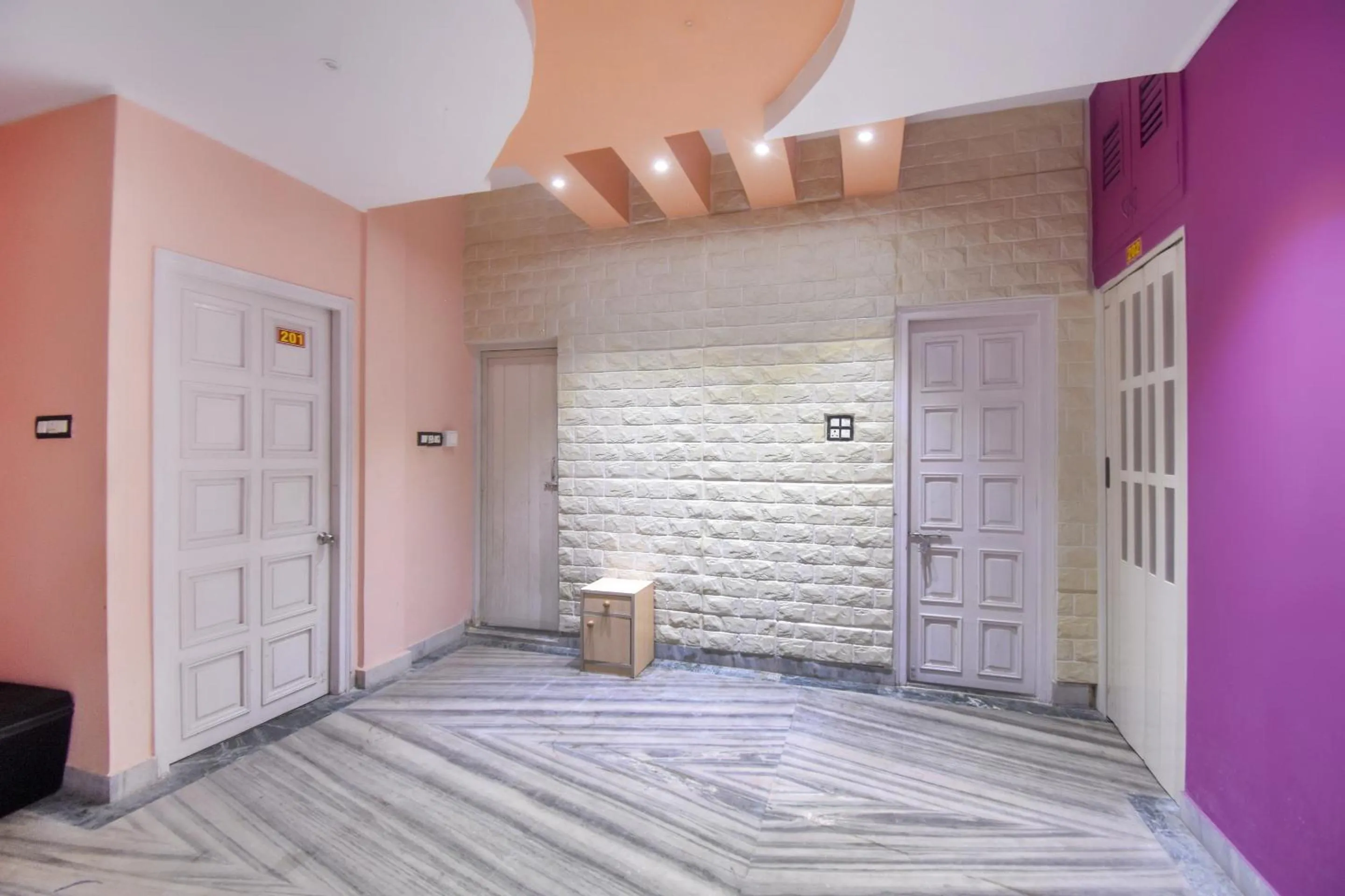 Hotel O RS Guest House
