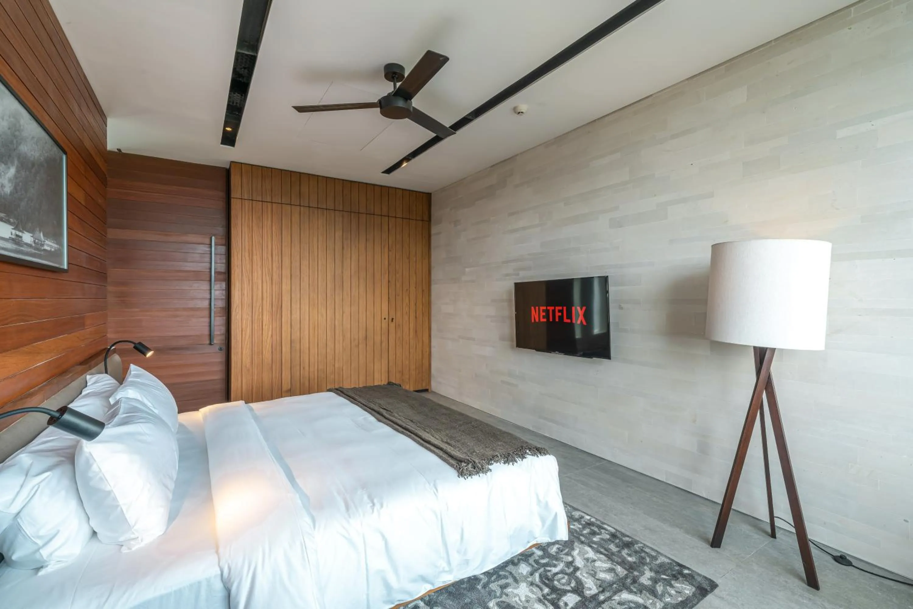 TV and multimedia in Body Factory Lifestyle Residence Canggu