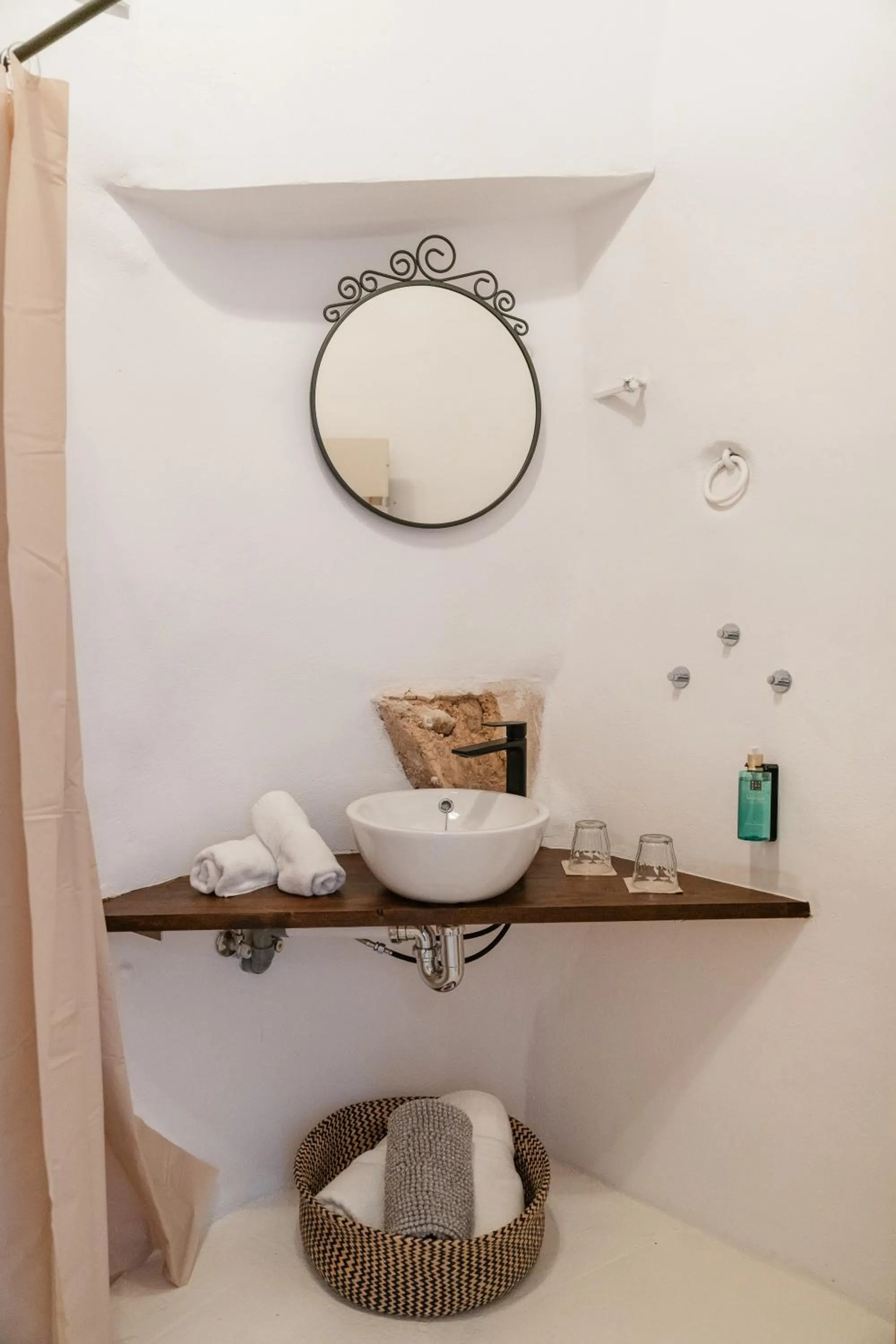 Bathroom in Solleric Petit Hotel