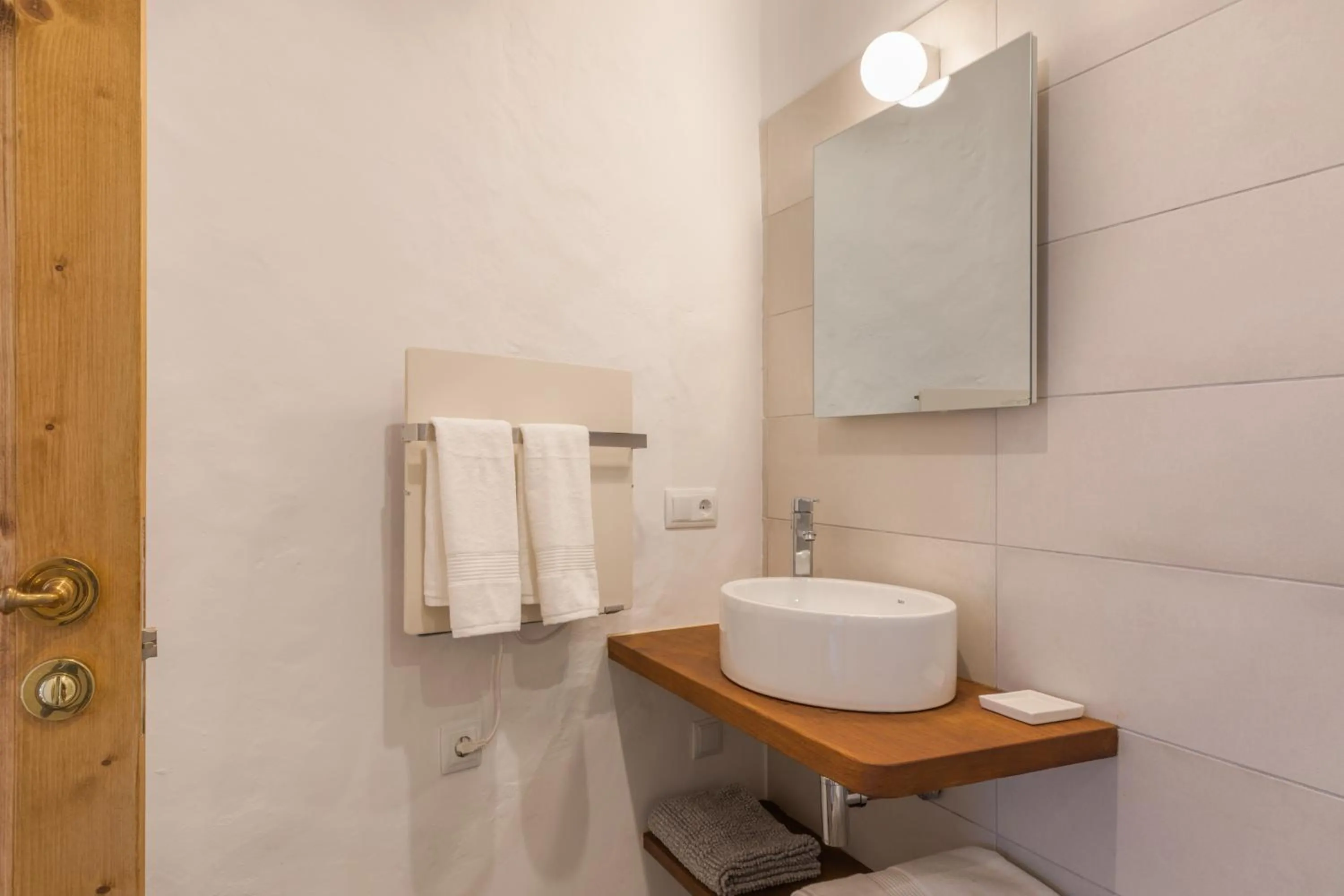Bathroom in Solleric Petit Hotel