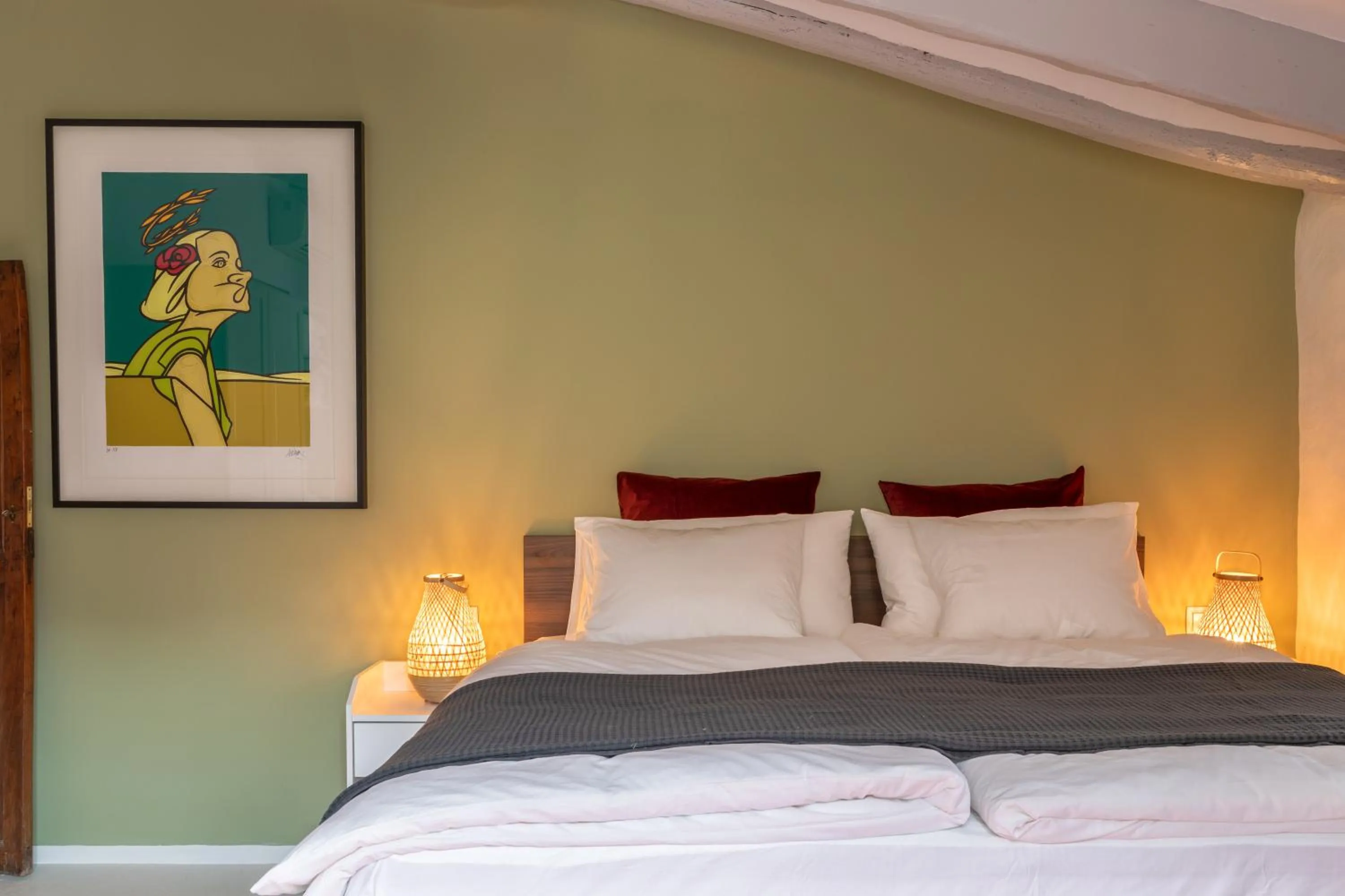 Photo of the whole room, Bed in Solleric Petit Hotel