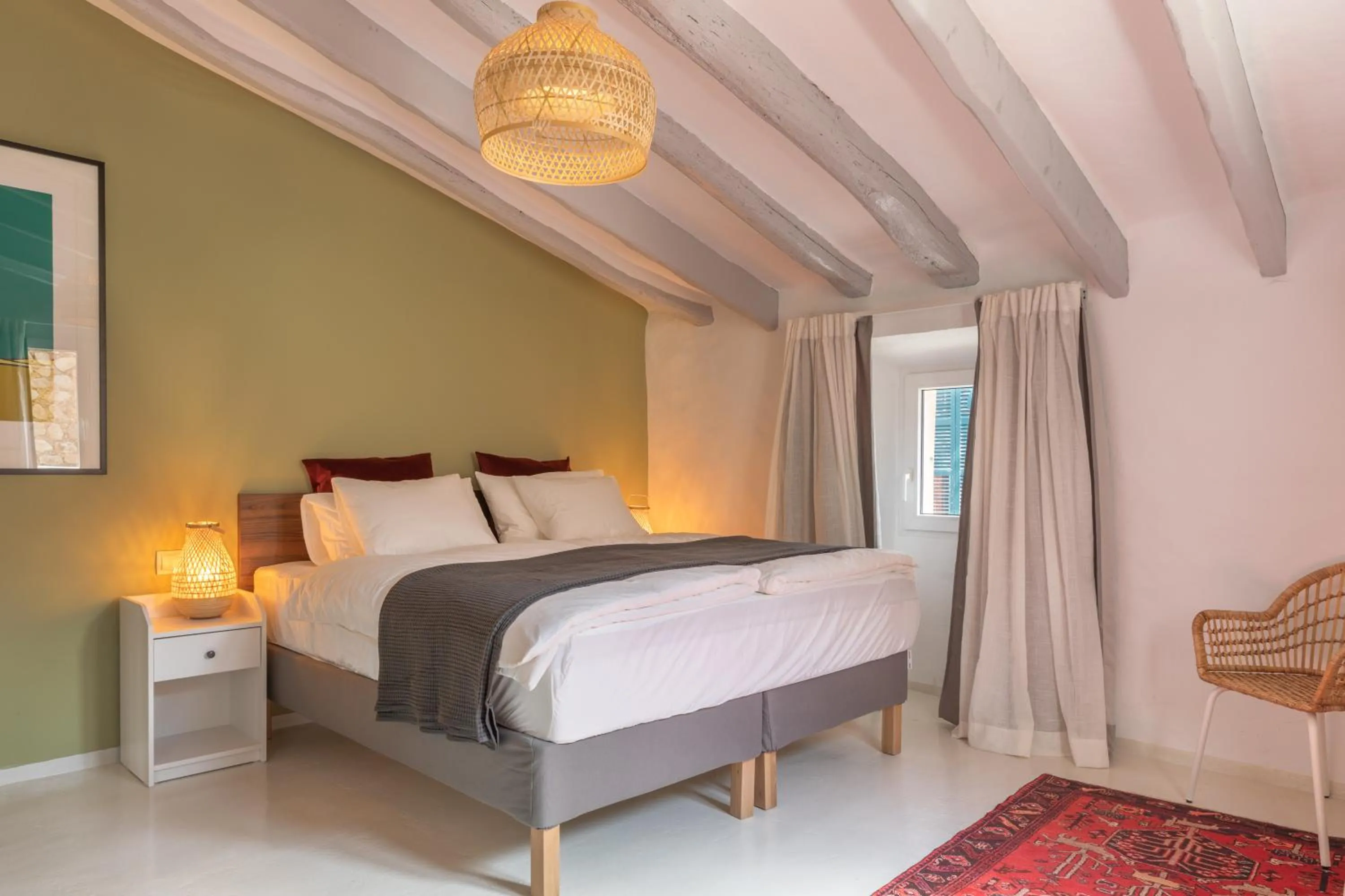 Photo of the whole room, Bed in Solleric Petit Hotel