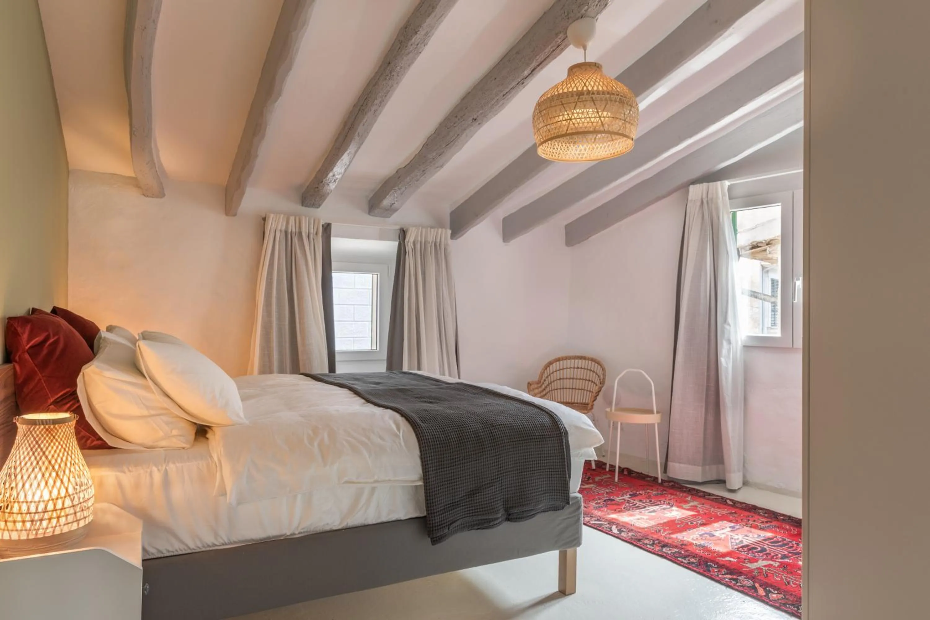 Photo of the whole room, Bed in Solleric Petit Hotel
