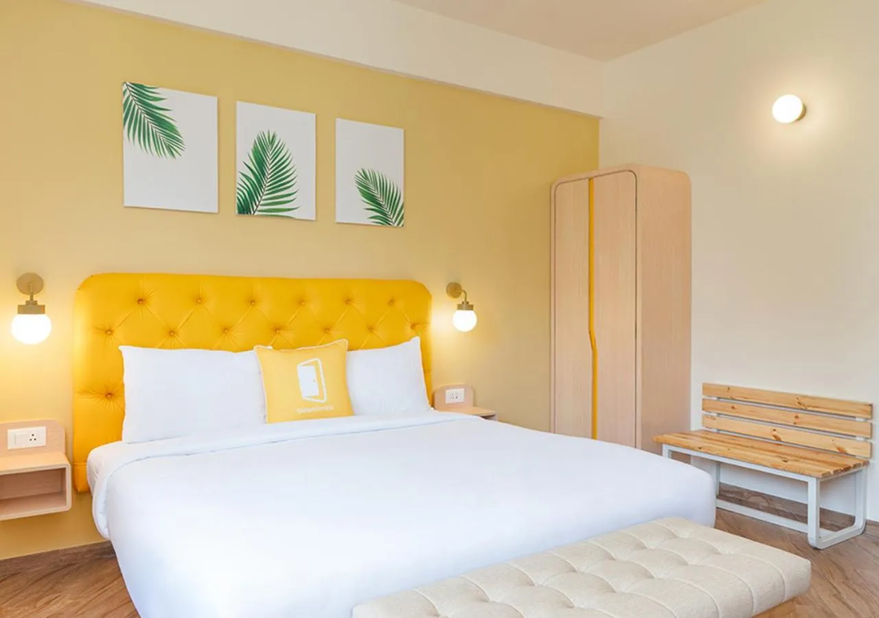 Bedroom, Bed in Bloom Hotel - Jubilee Hills