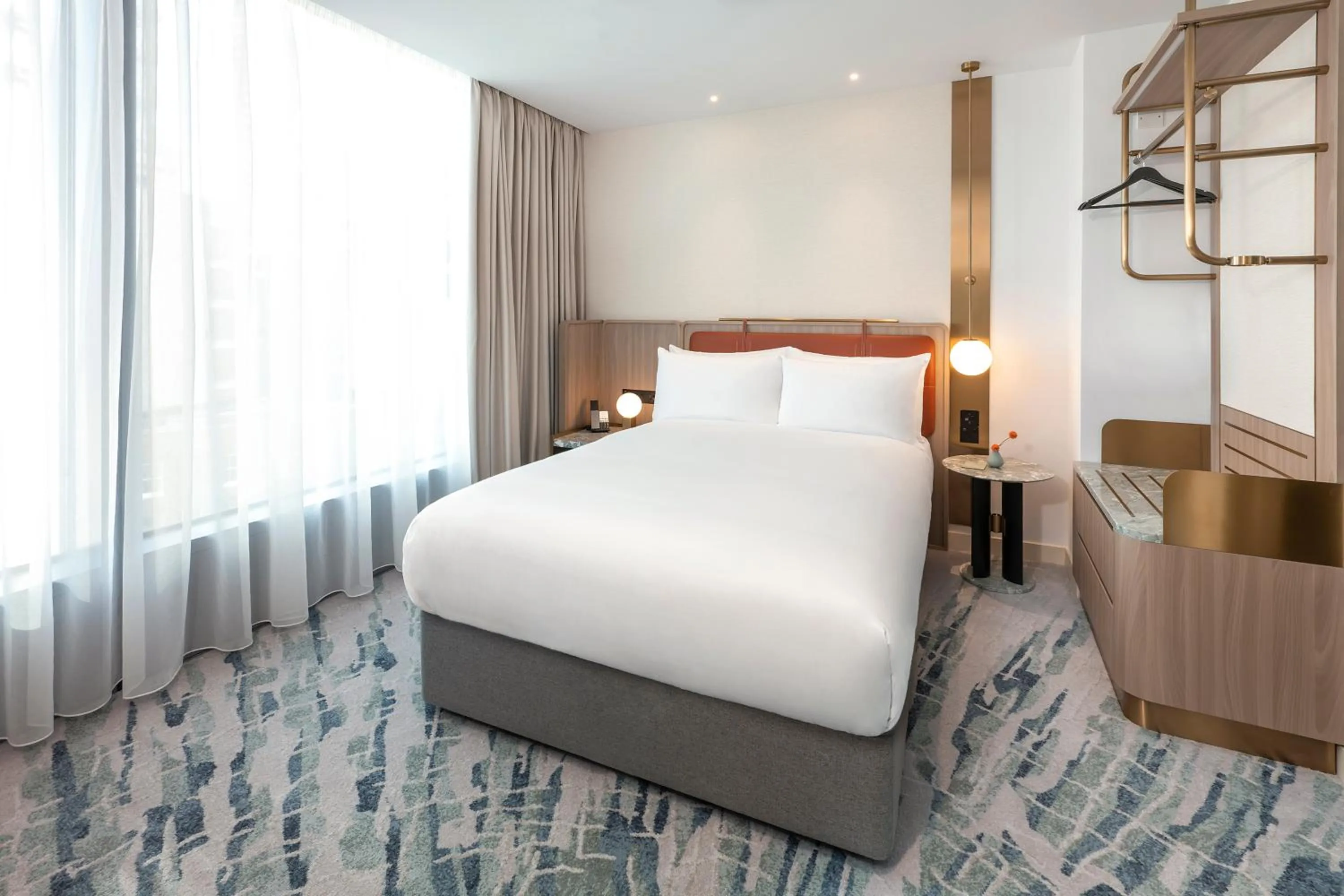 Bed in Dorsett Hotel Canary Wharf