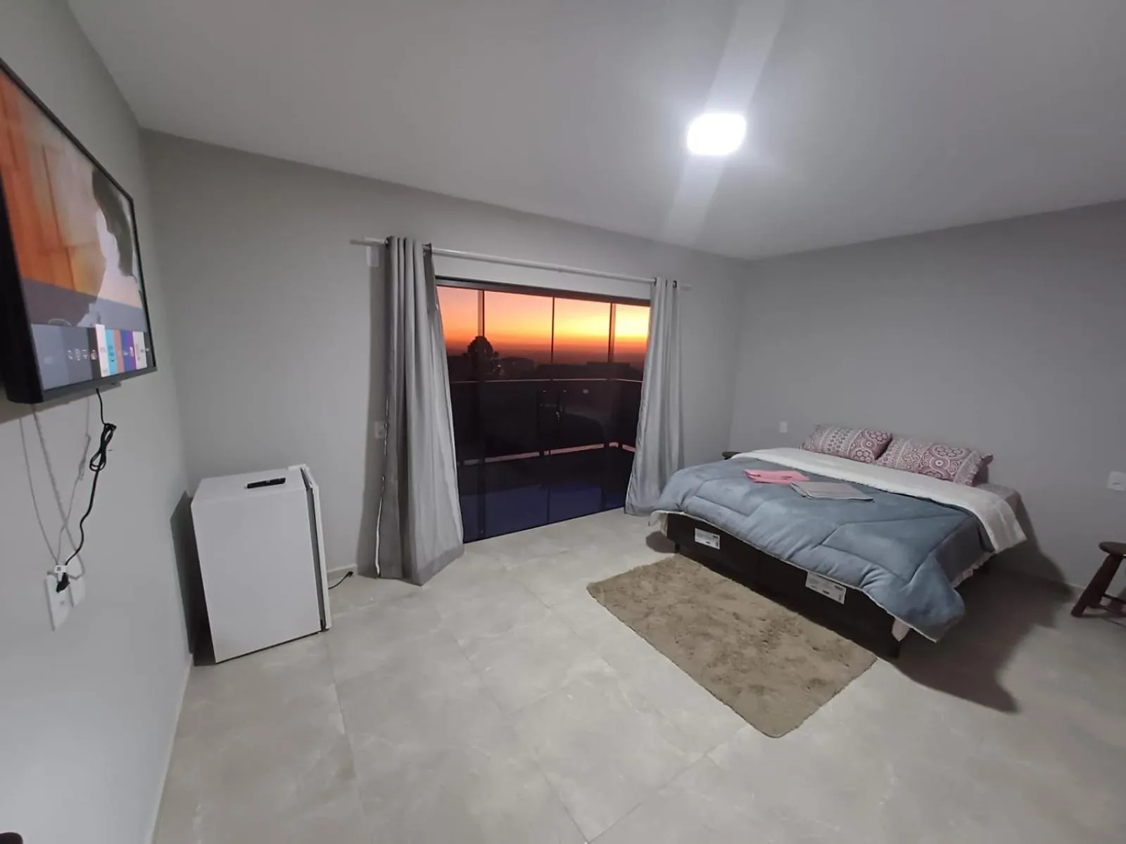 oven, Bed in Pousada São João