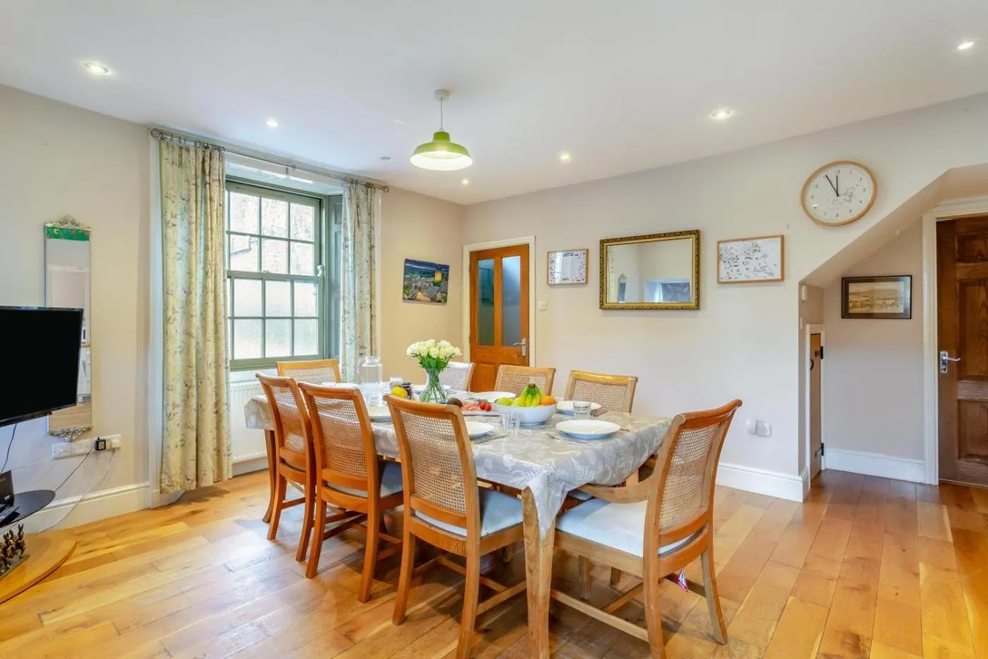 4 Bed in Richmond oc-e30633