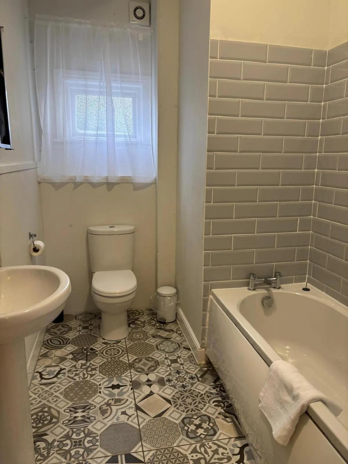 Toilet in The Mariners
