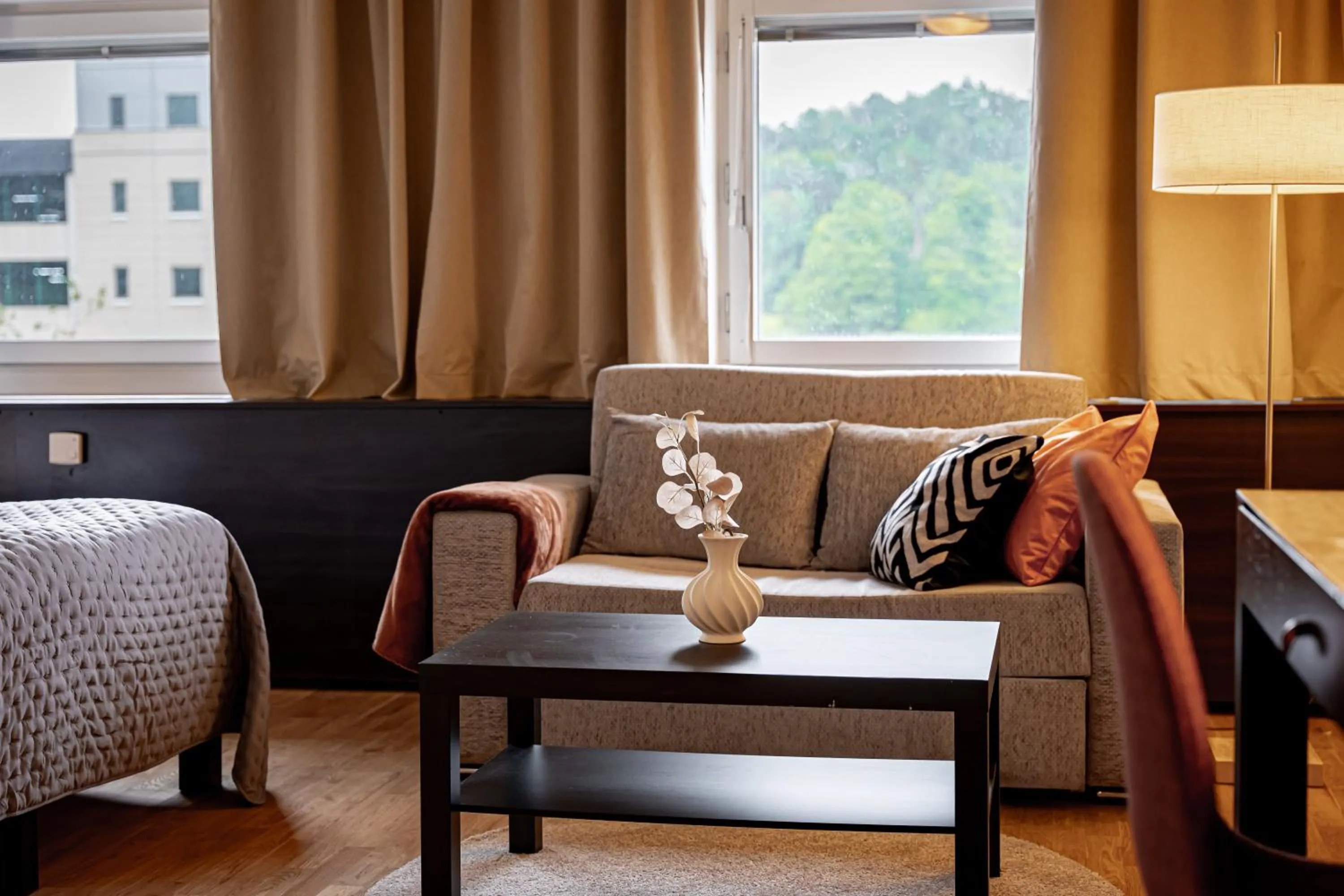 View (from property/room), Bed in Injoy Premium Hotel Solna