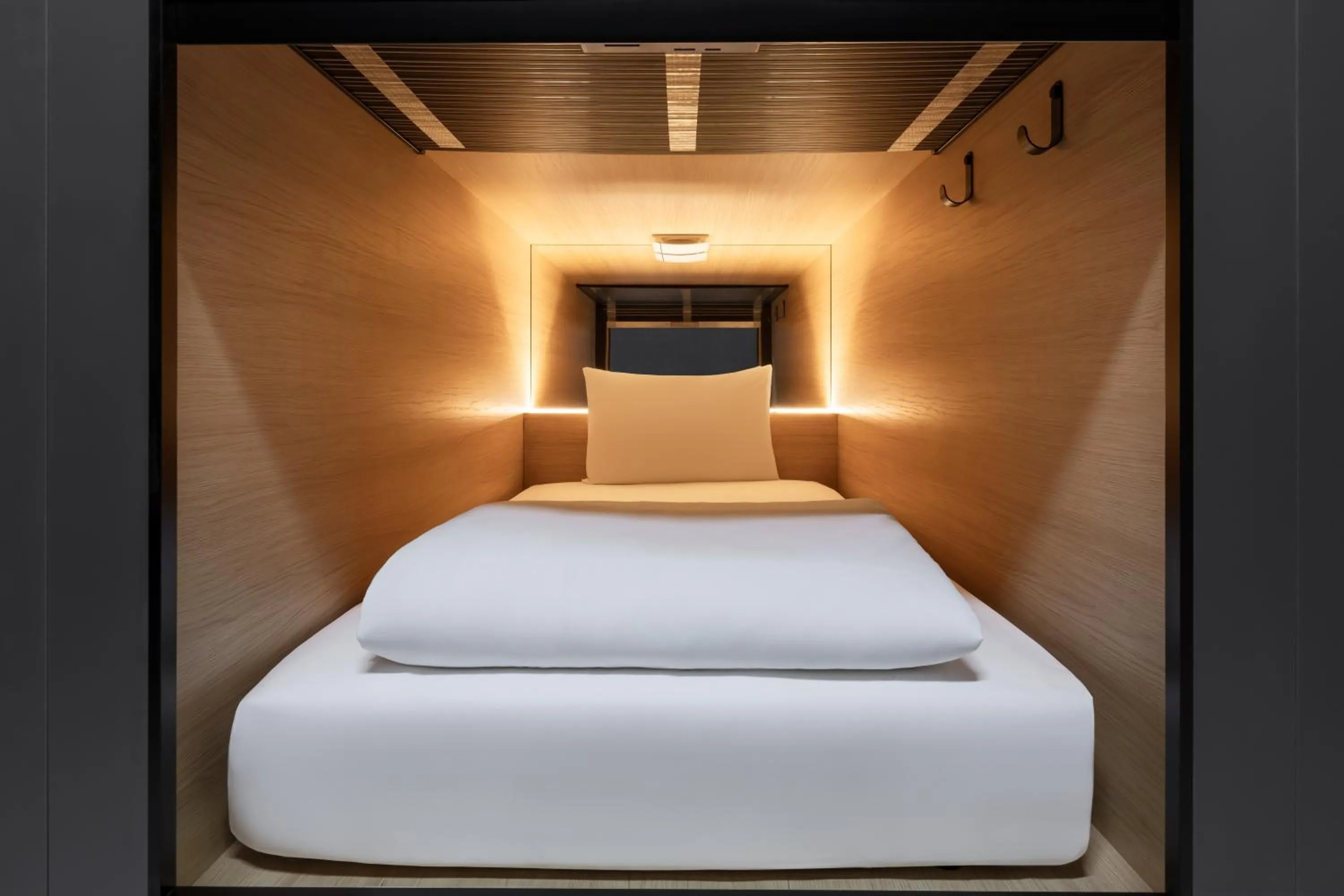 Photo of the whole room, Bed in Zedwell Capsule Hotel Piccadilly Circus
