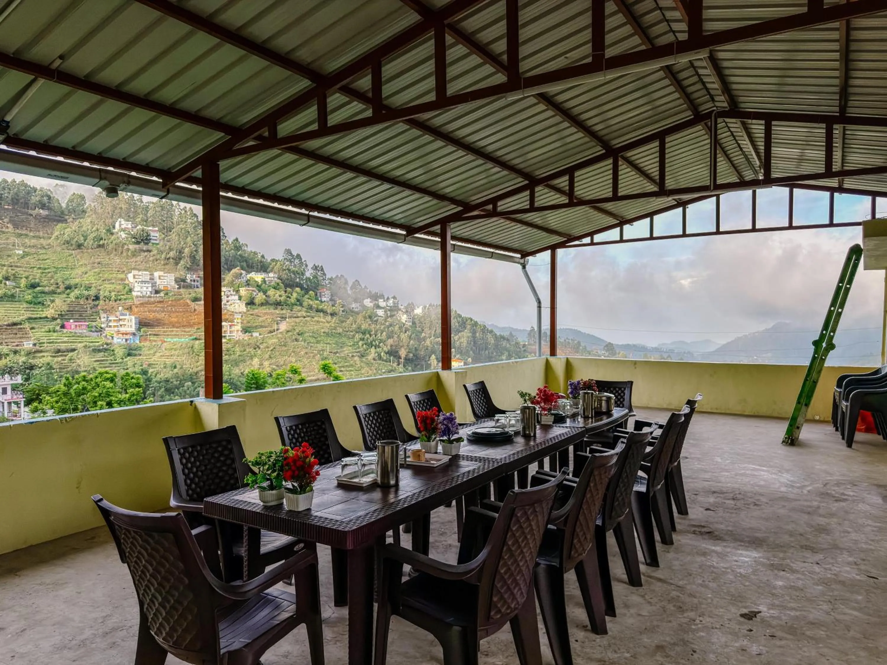 Restaurant/places to eat in Kodai Hillscape