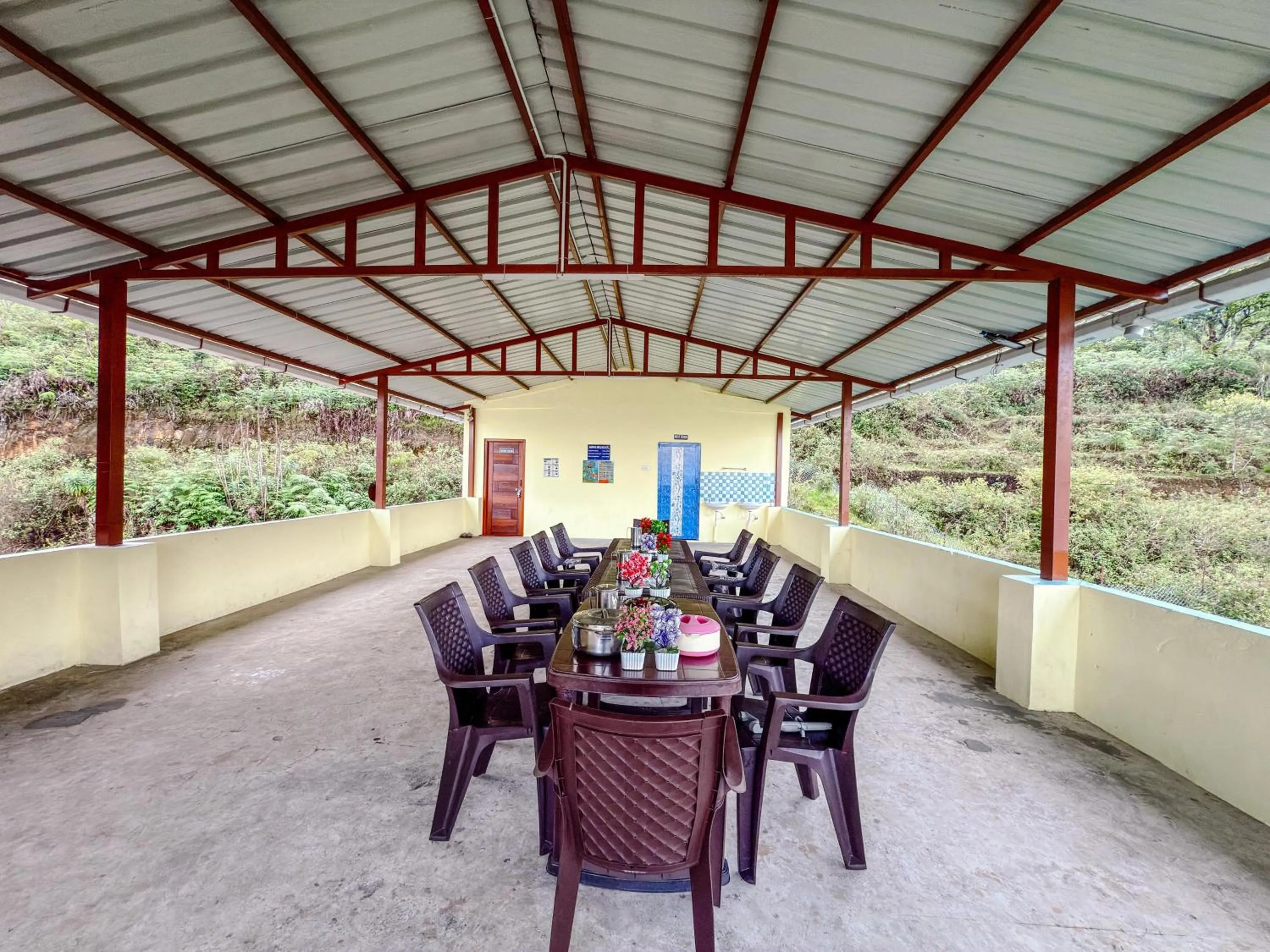 Restaurant/places to eat in Kodai Hillscape