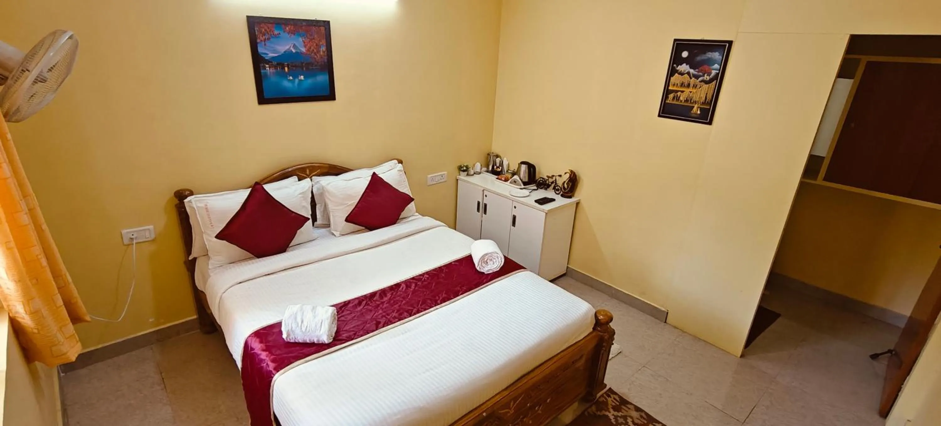 Bed in Kodai Hillscape