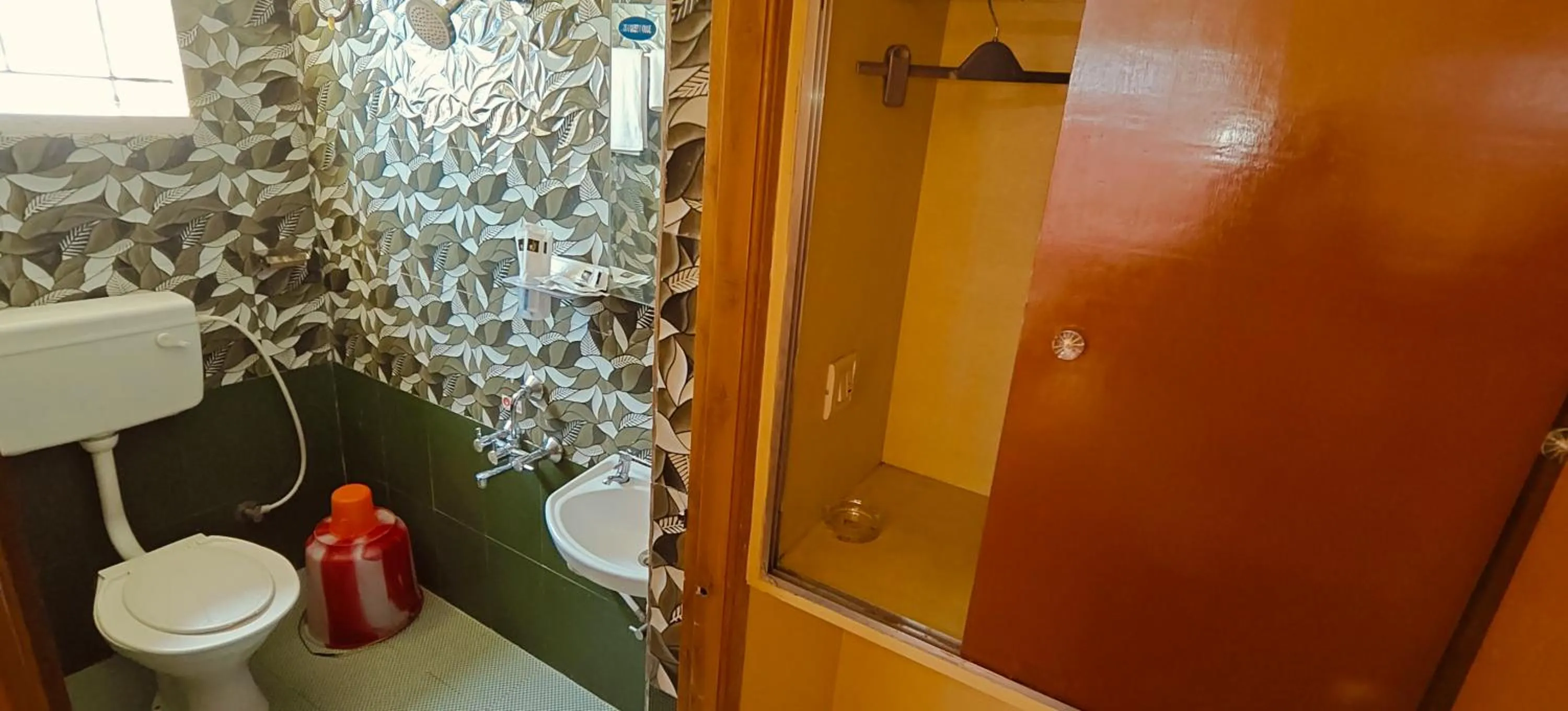 Toilet in Kodai Hillscape