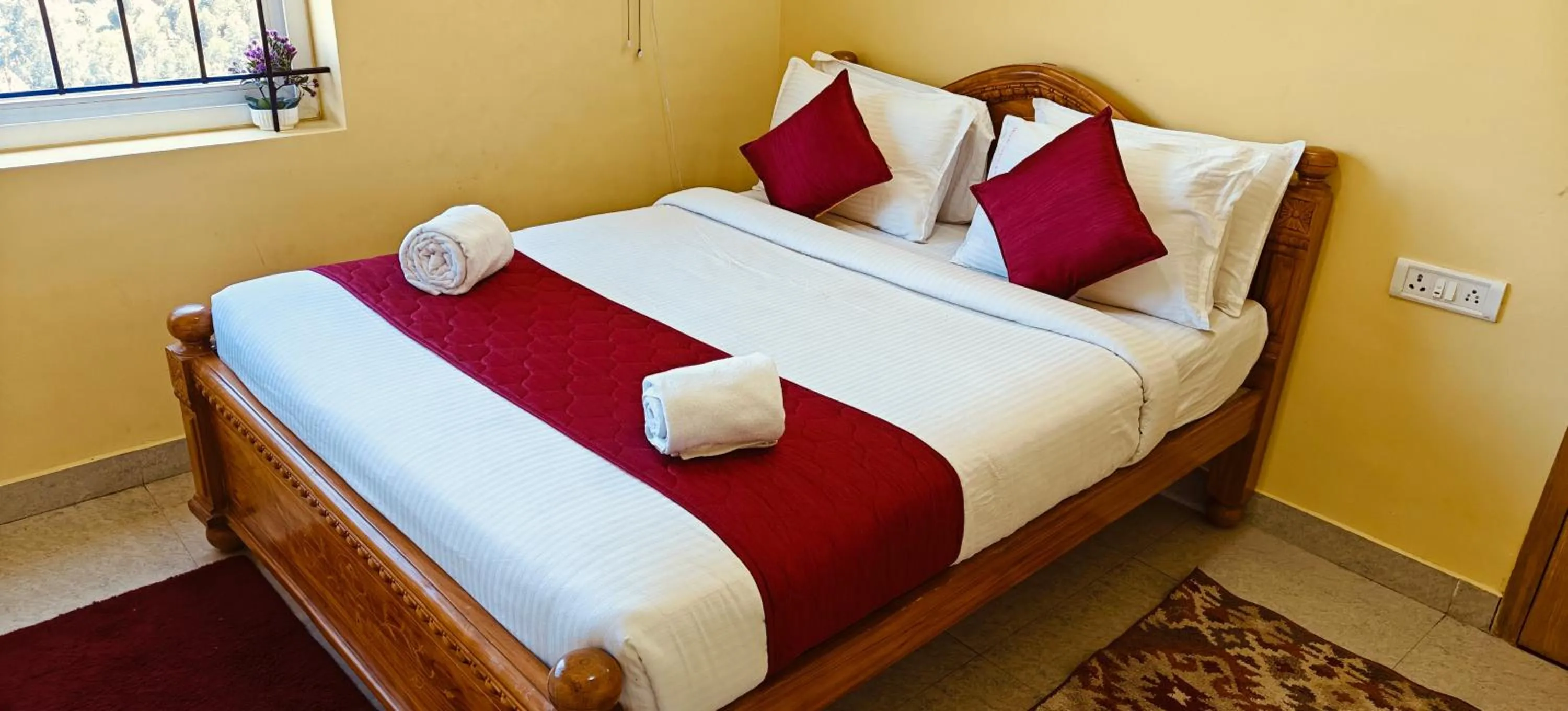 Bed in Kodai Hillscape