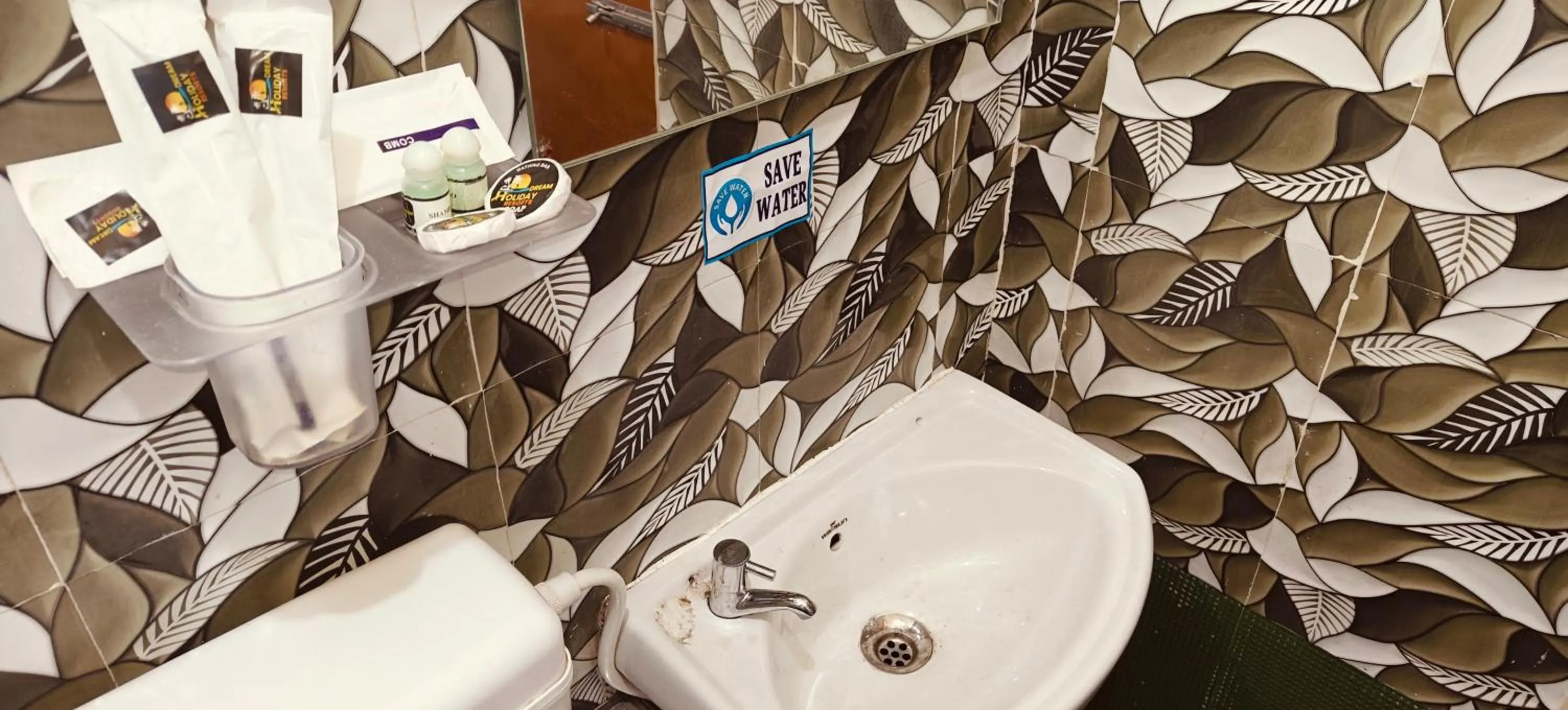 Bathroom in Kodai Hillscape