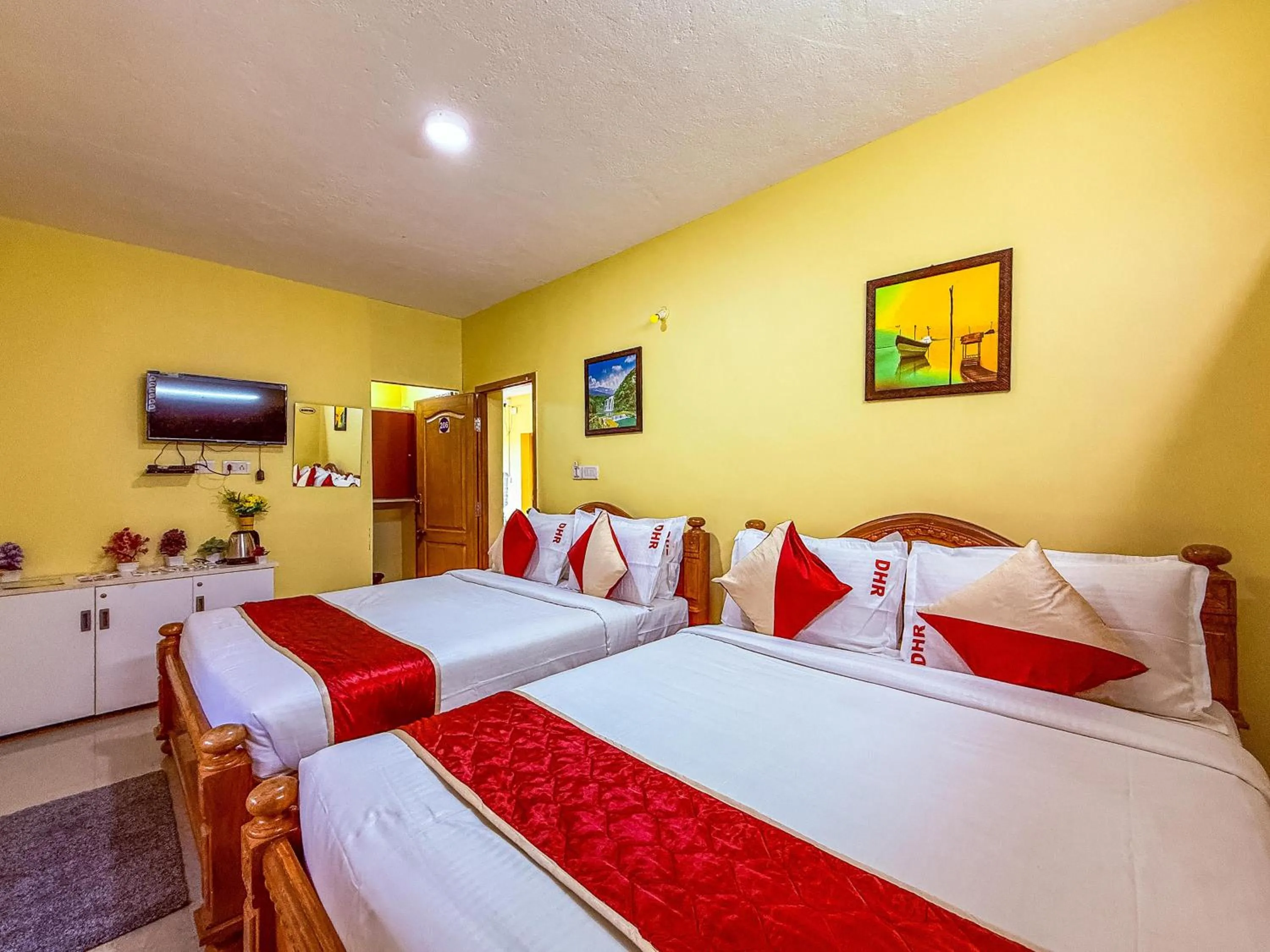 Bed in Kodai Hillscape