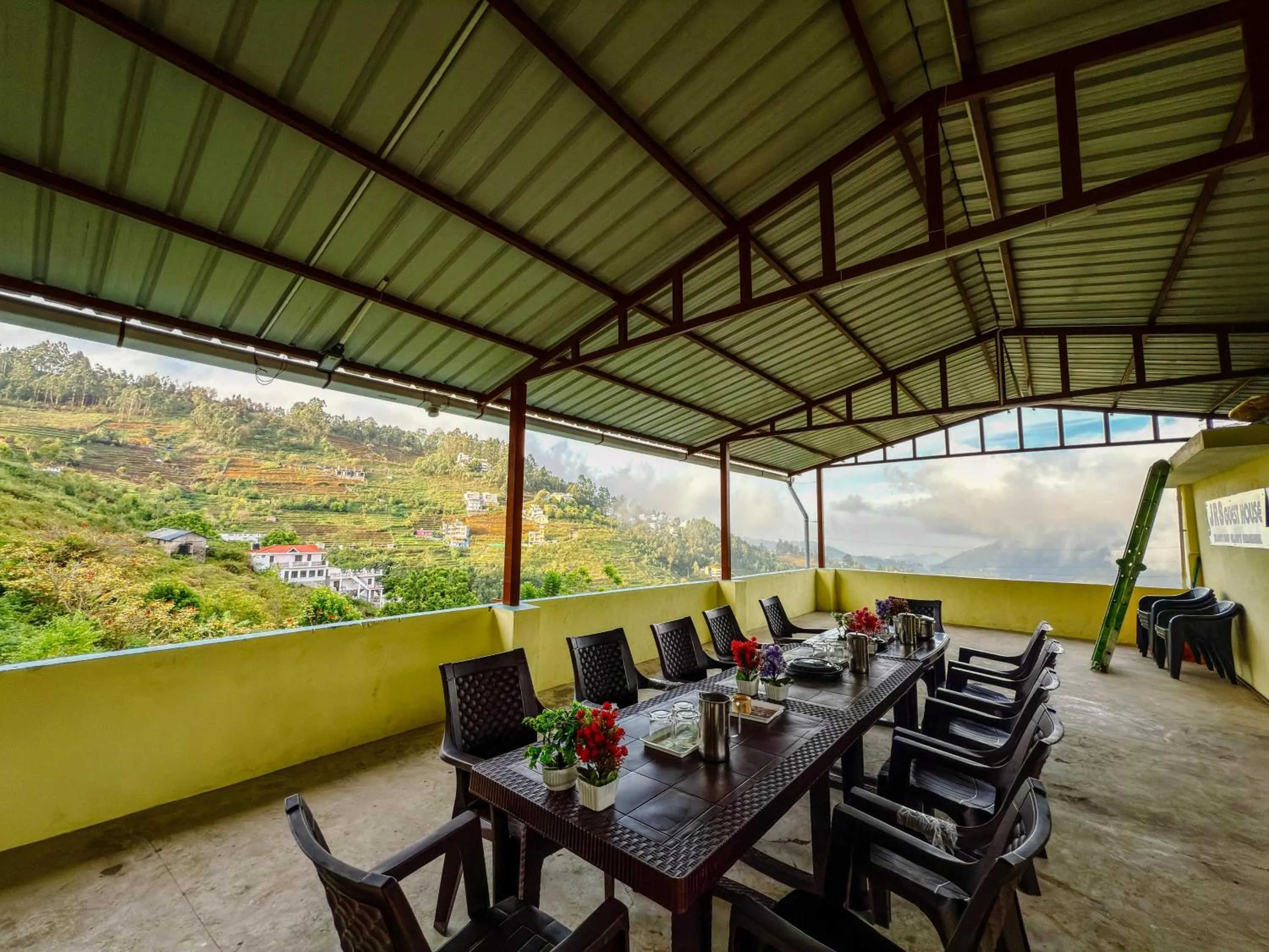 Patio in Kodai Hillscape