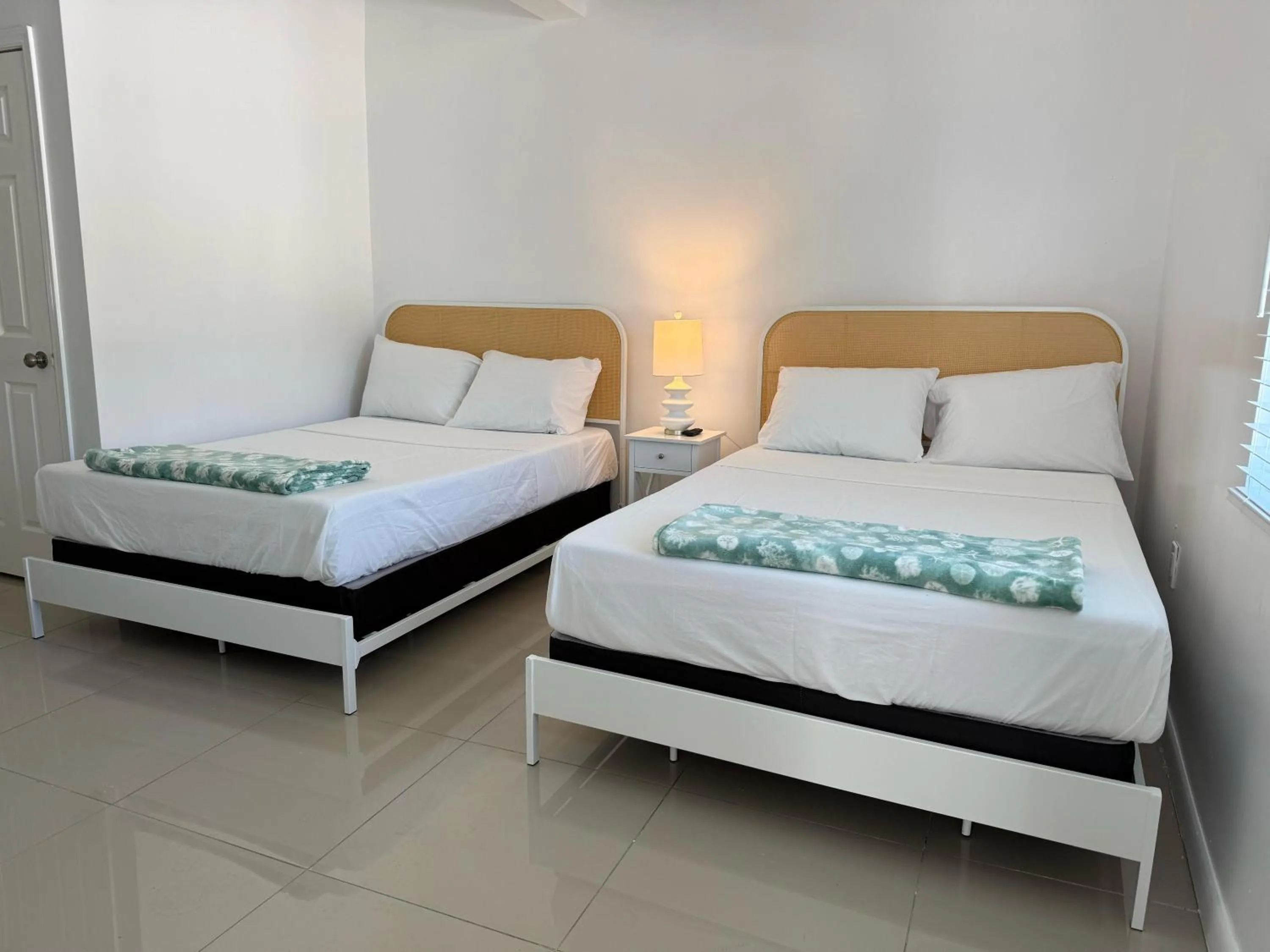Photo of the whole room, Bed in Renzzi Villas