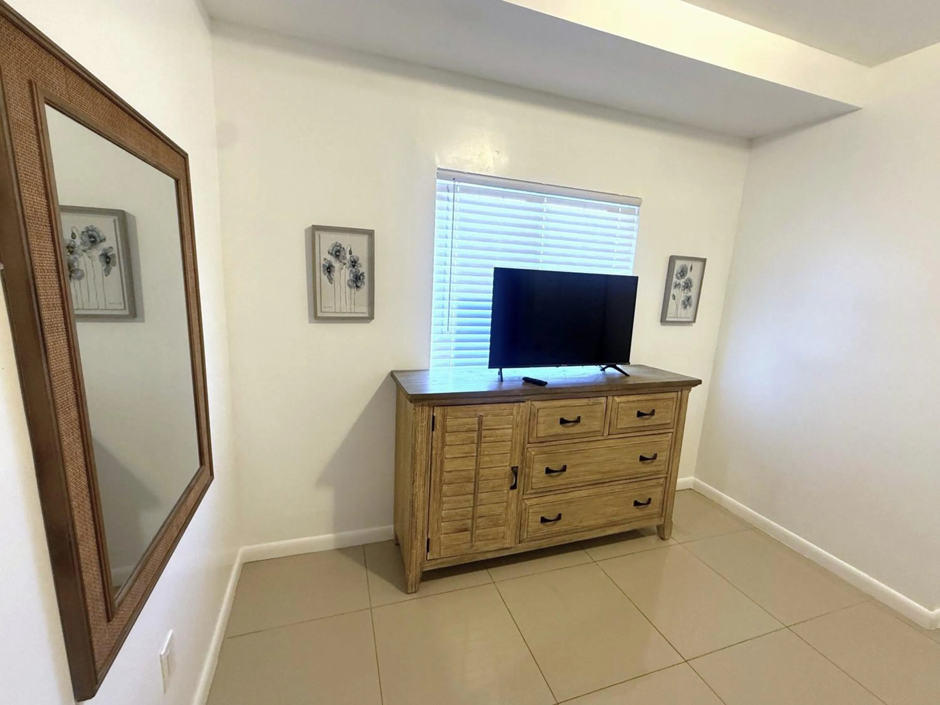 TV and multimedia in Renzzi Villas