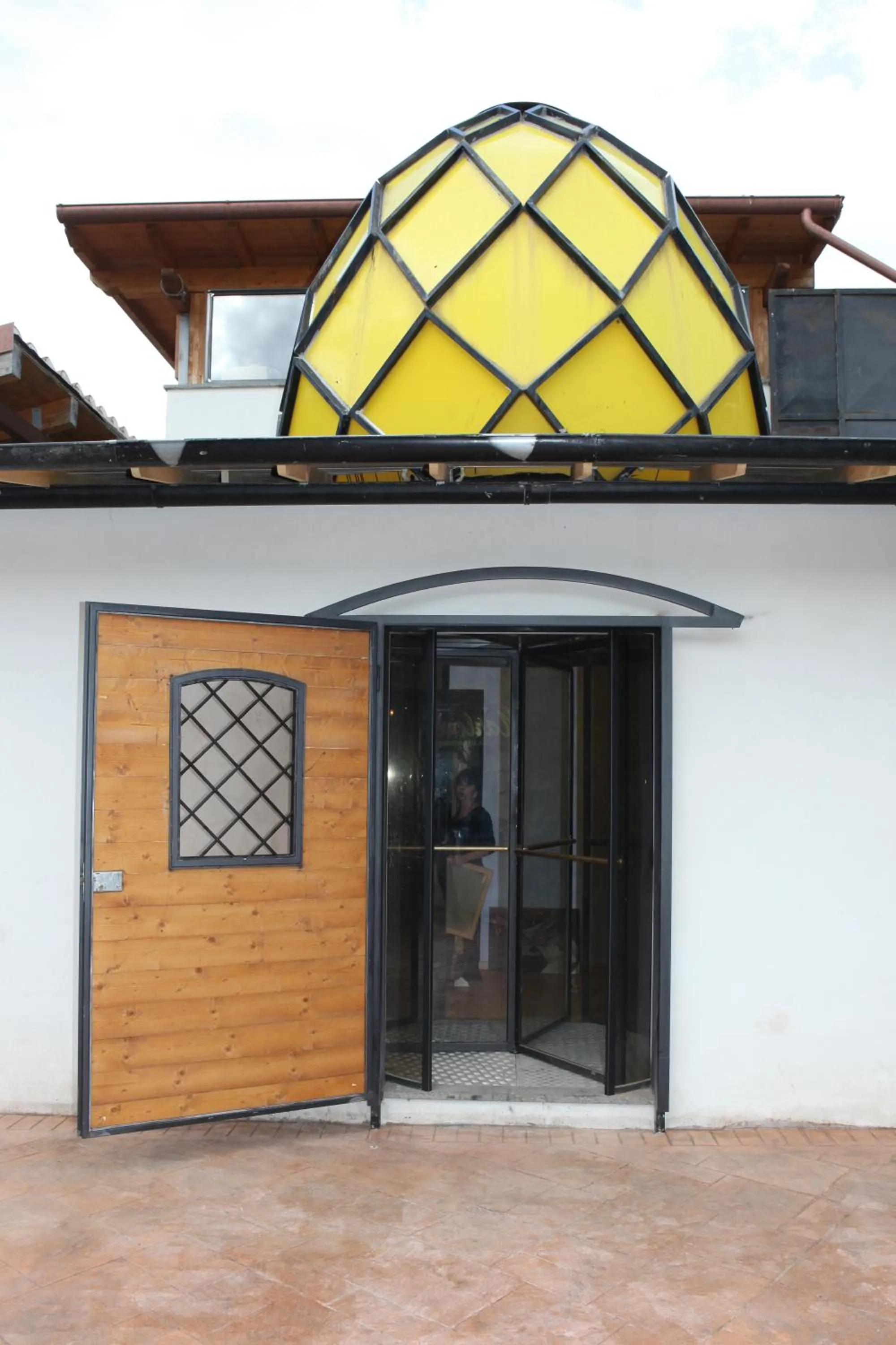 Facade/entrance in Villa Monti Lepini