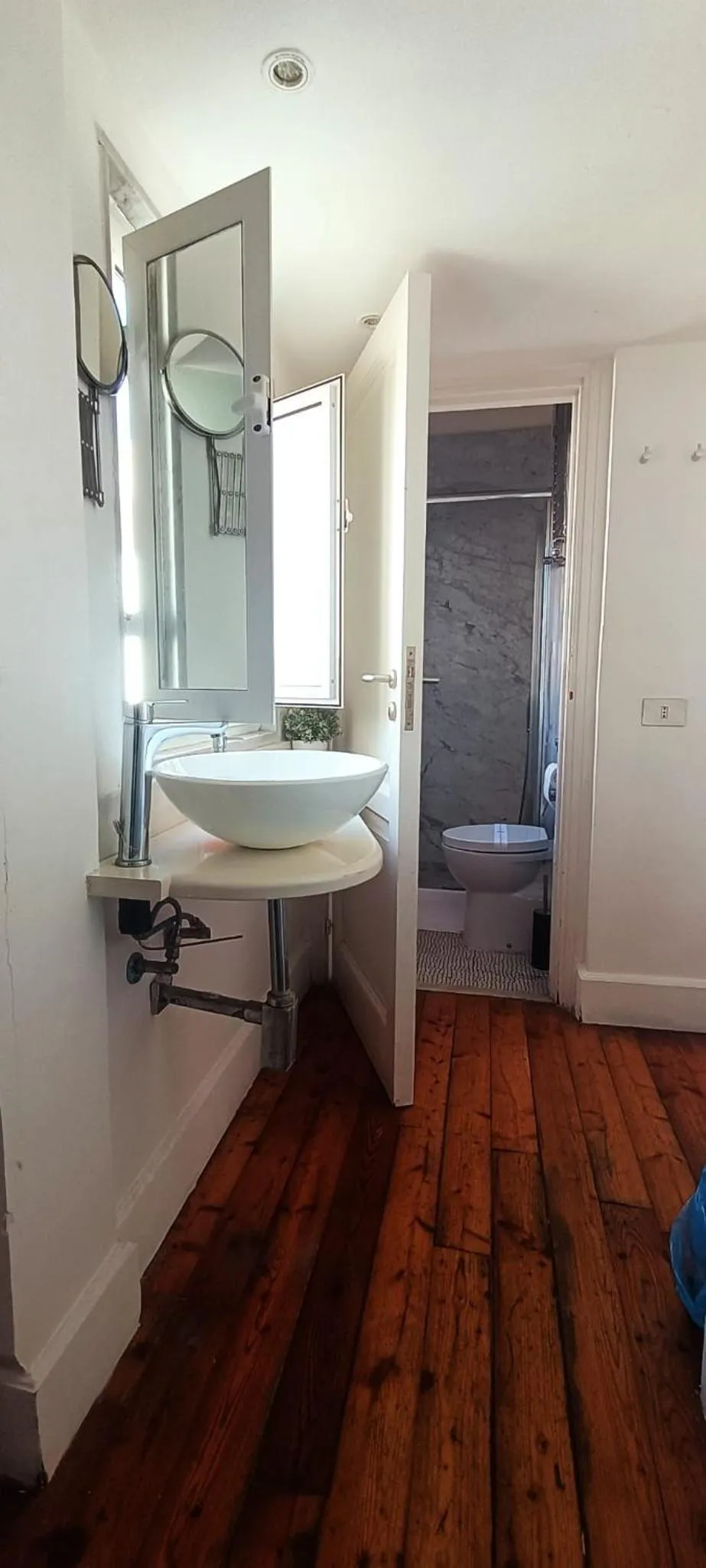 Bathroom in Relais Piazza dei Martiri