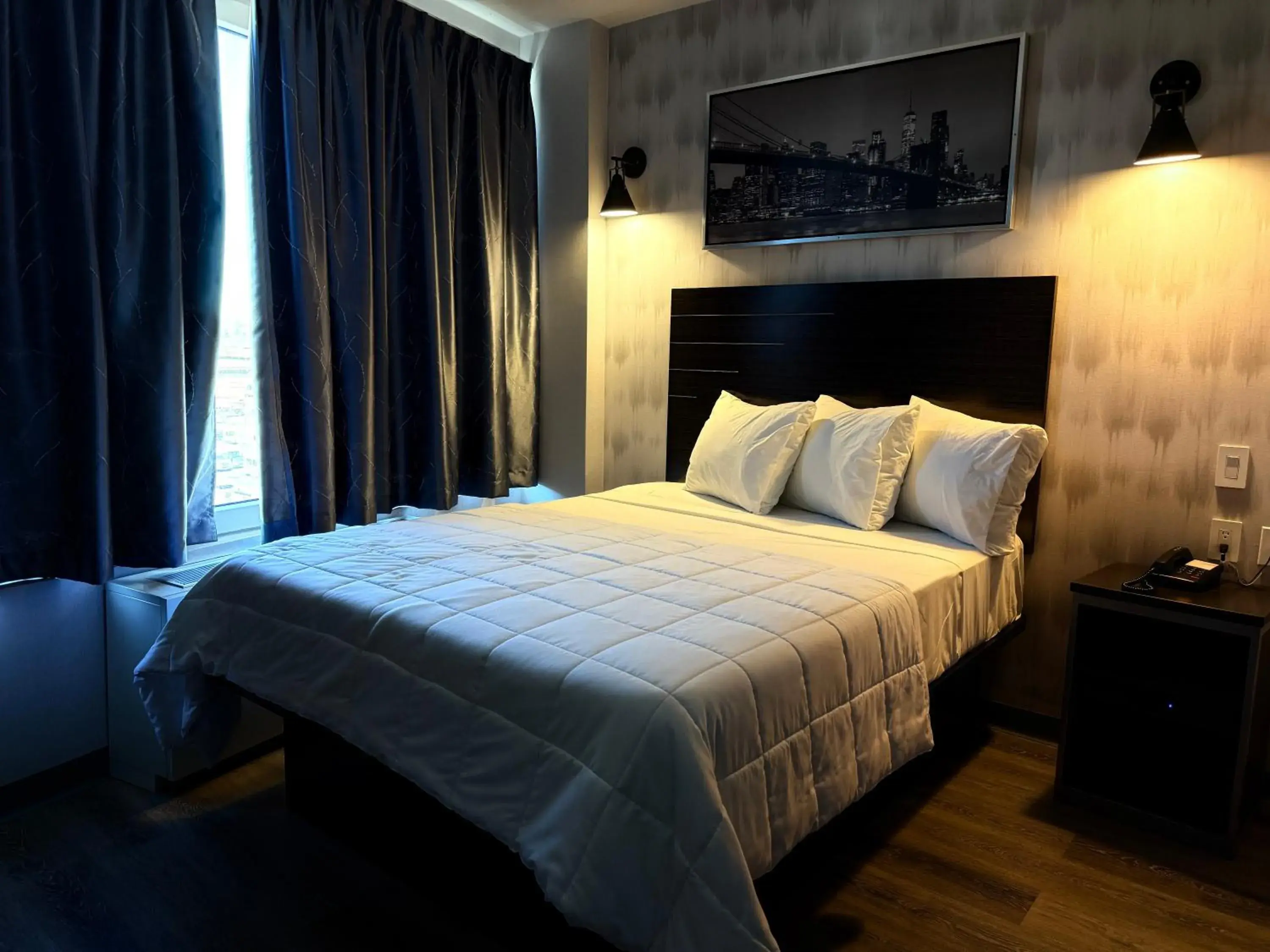 View (from property/room), Bed in Bkway Hotel Brooklyn View (from property/room), Bed in Bkway Hotel Brooklyn