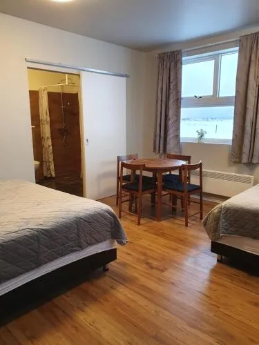 Skálatjörn Guesthouse