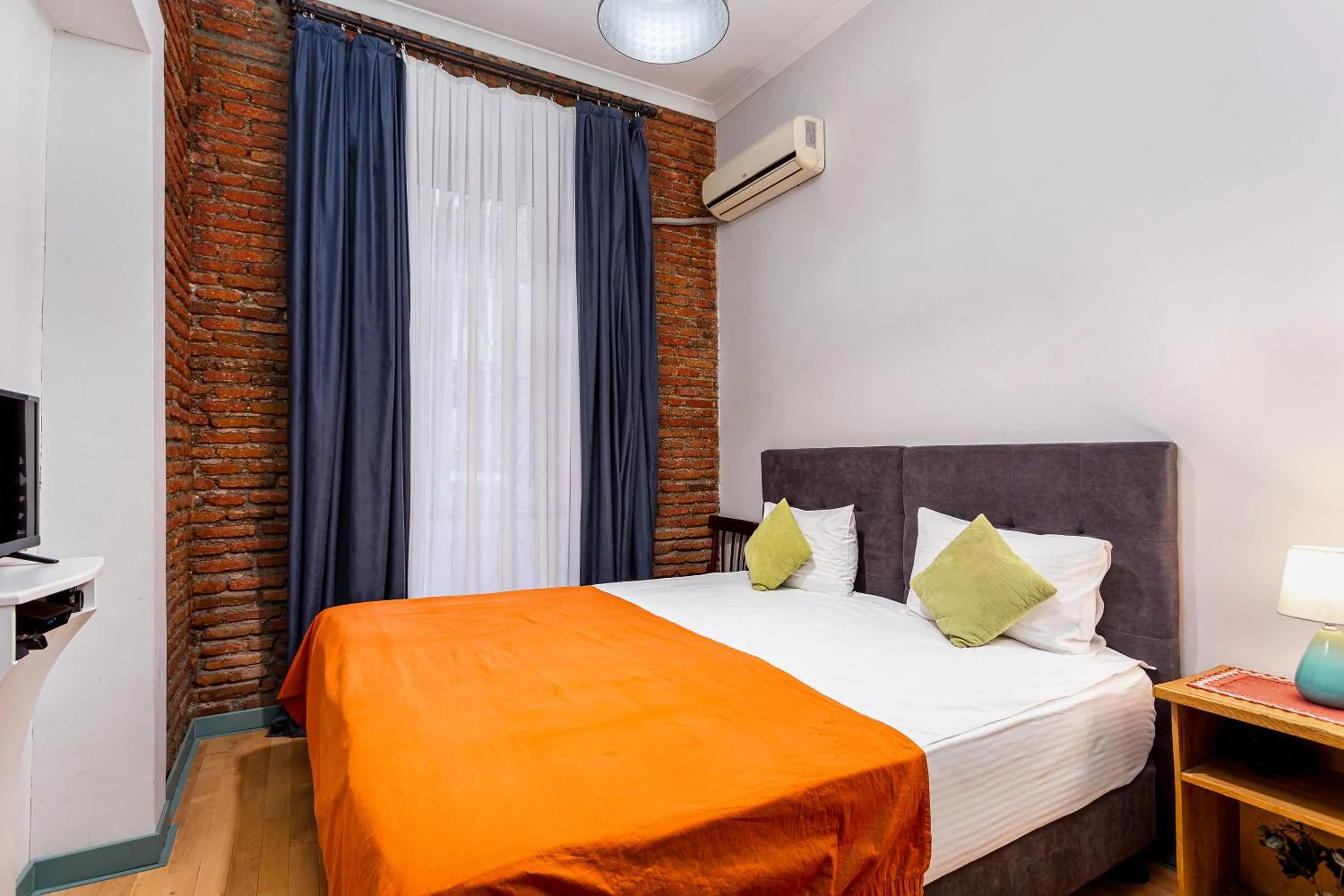 Bed in Ethnograph Hotel old Tbilisi